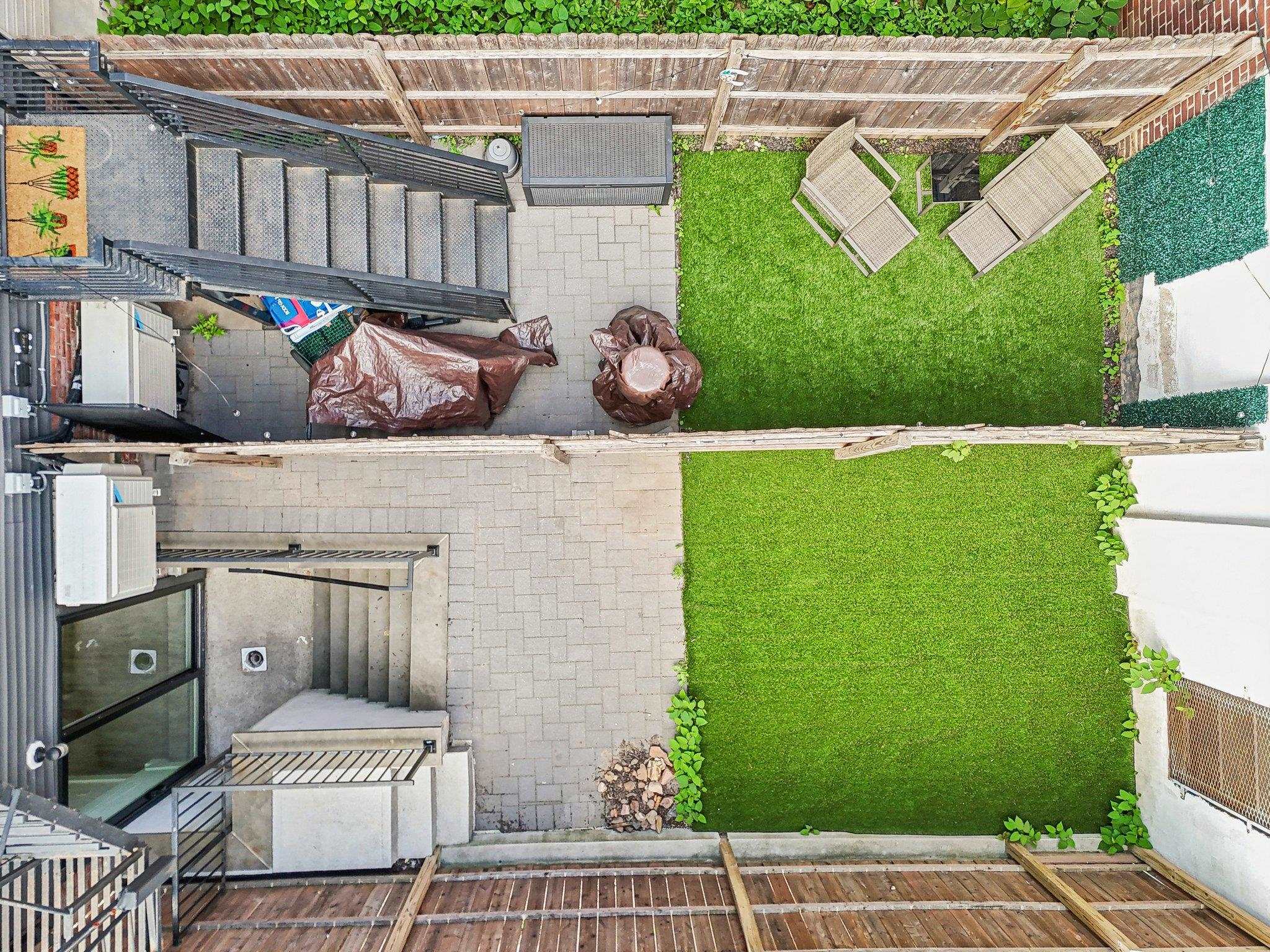 250 VAN HORNE ST Unit: 2