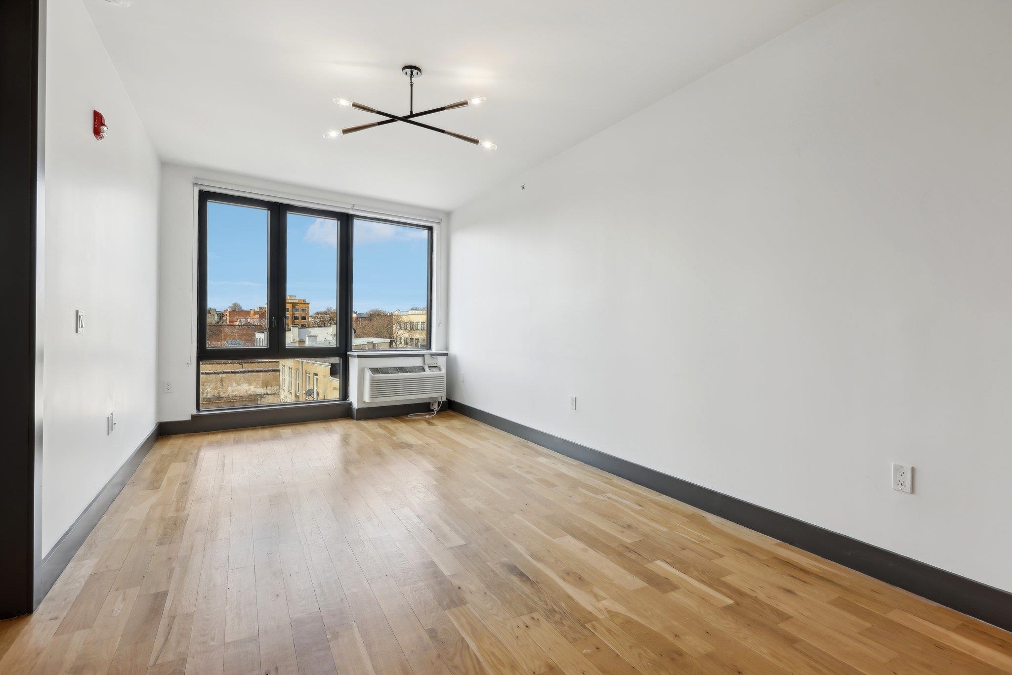 424 ARLINGTON AVE Unit: 501