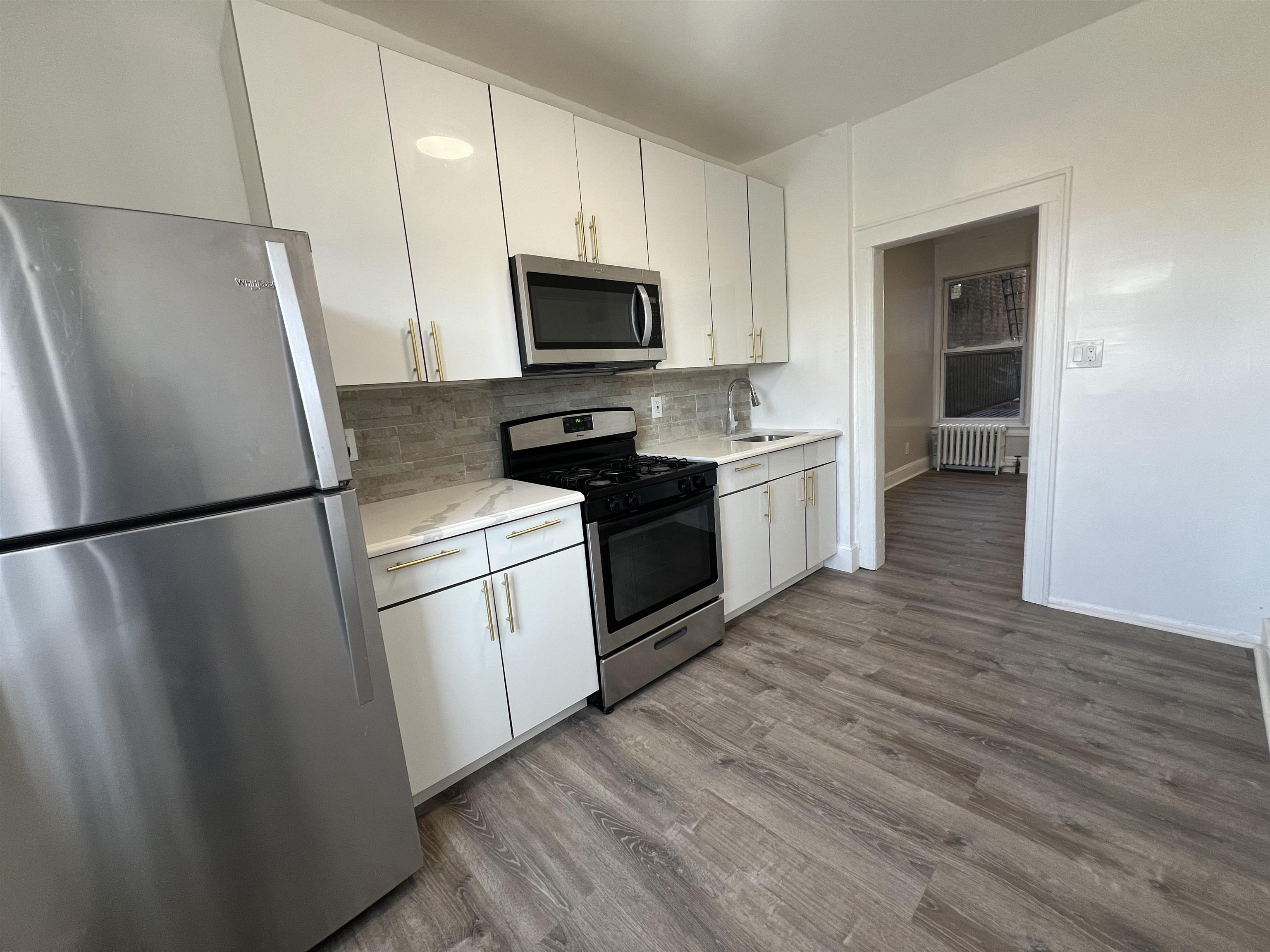 8610 JOHN F KENNEDY BLVD Unit: 17