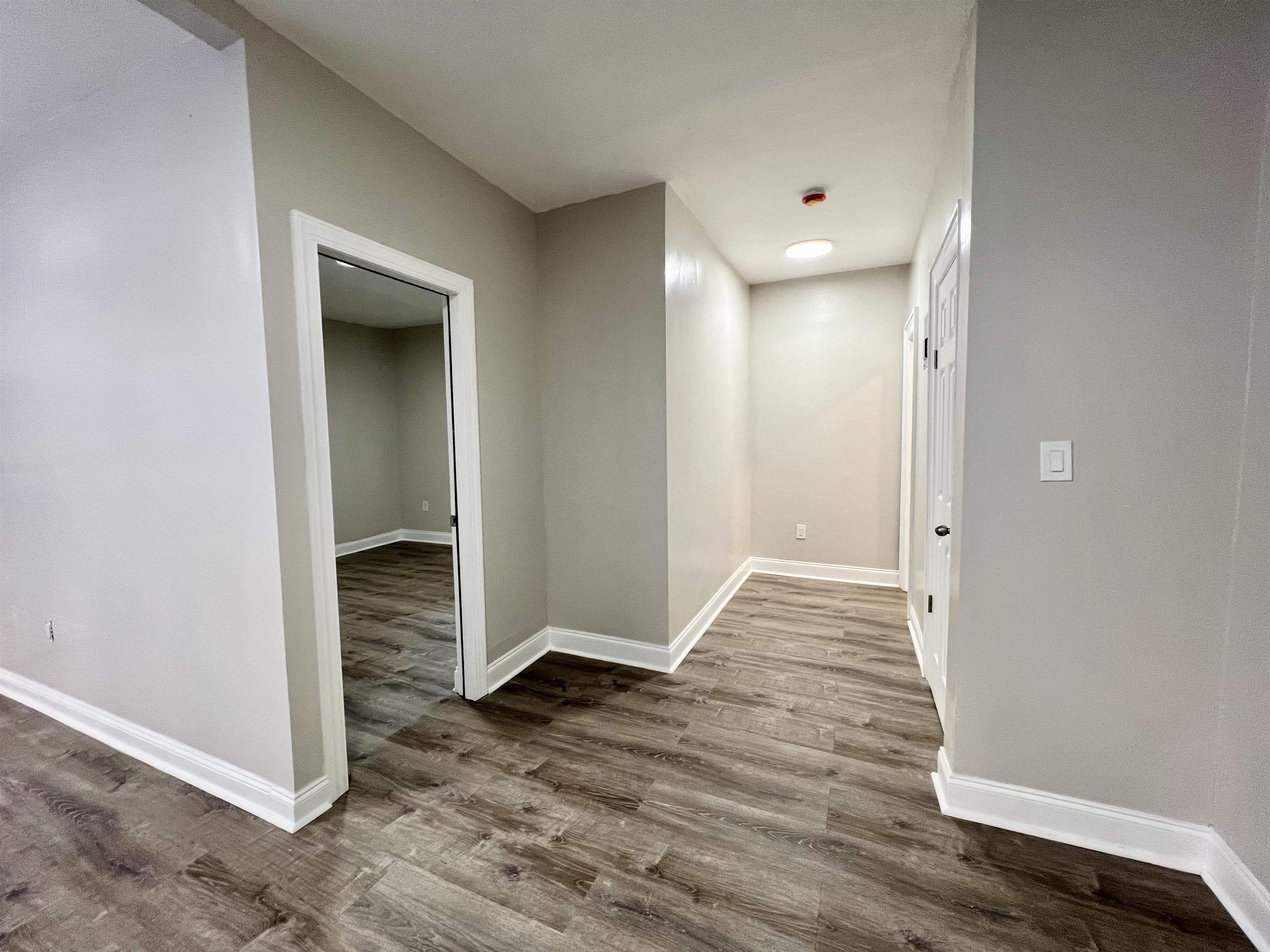 6002 HUDSON AVE Unit: 1A