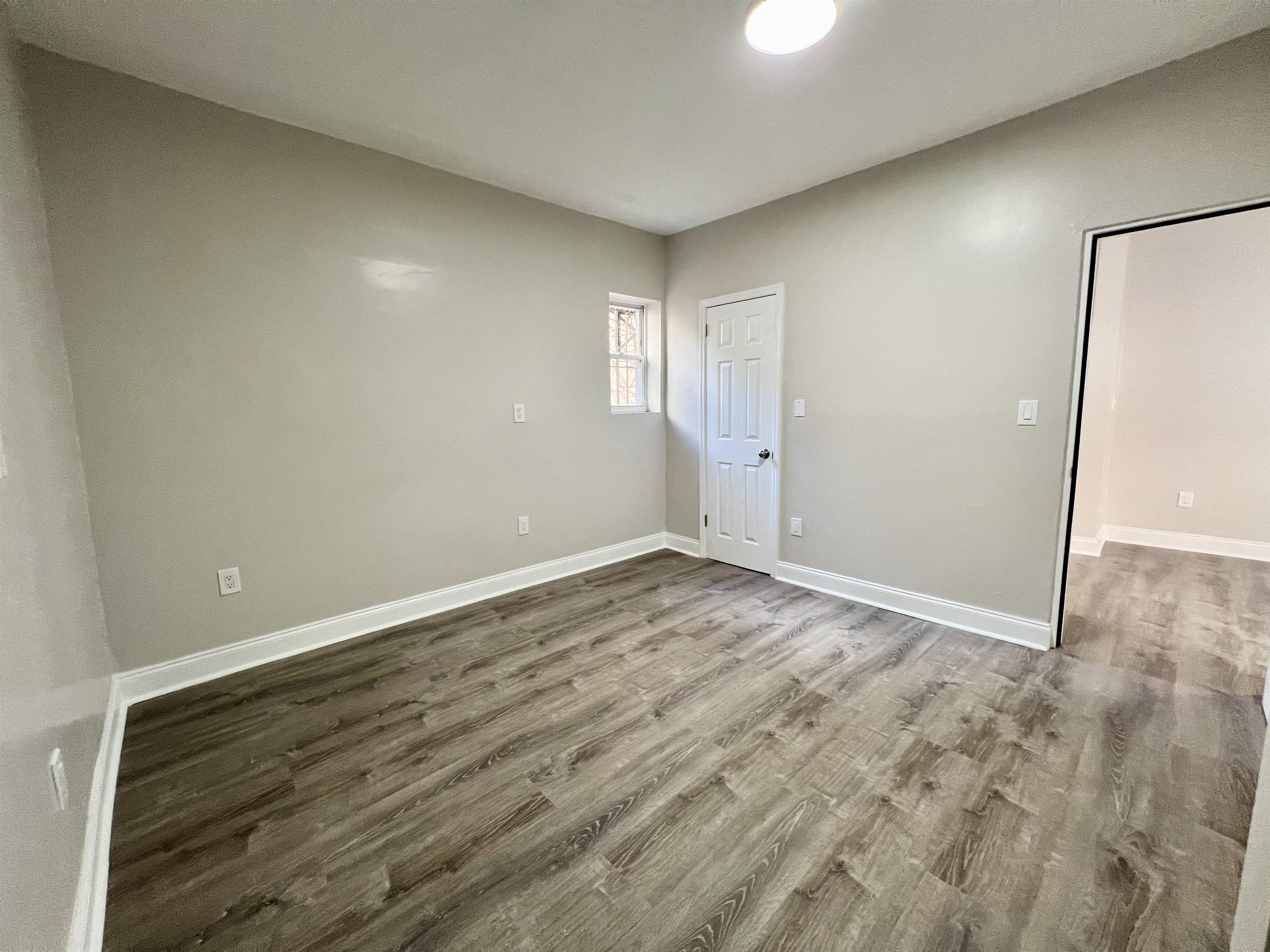 6002 HUDSON AVE Unit: 1A