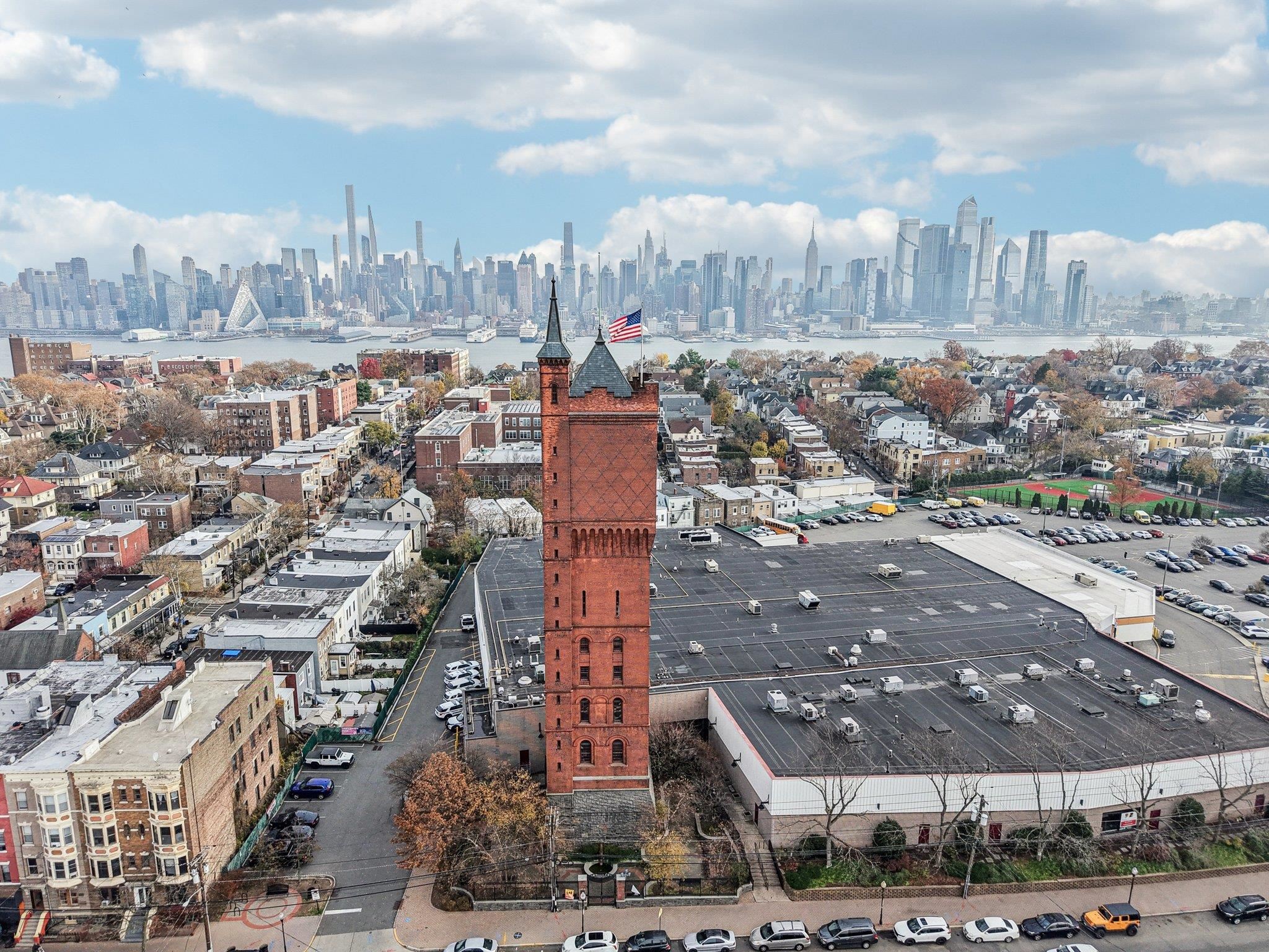 97 CLIFTON TERRACE Unit: 6