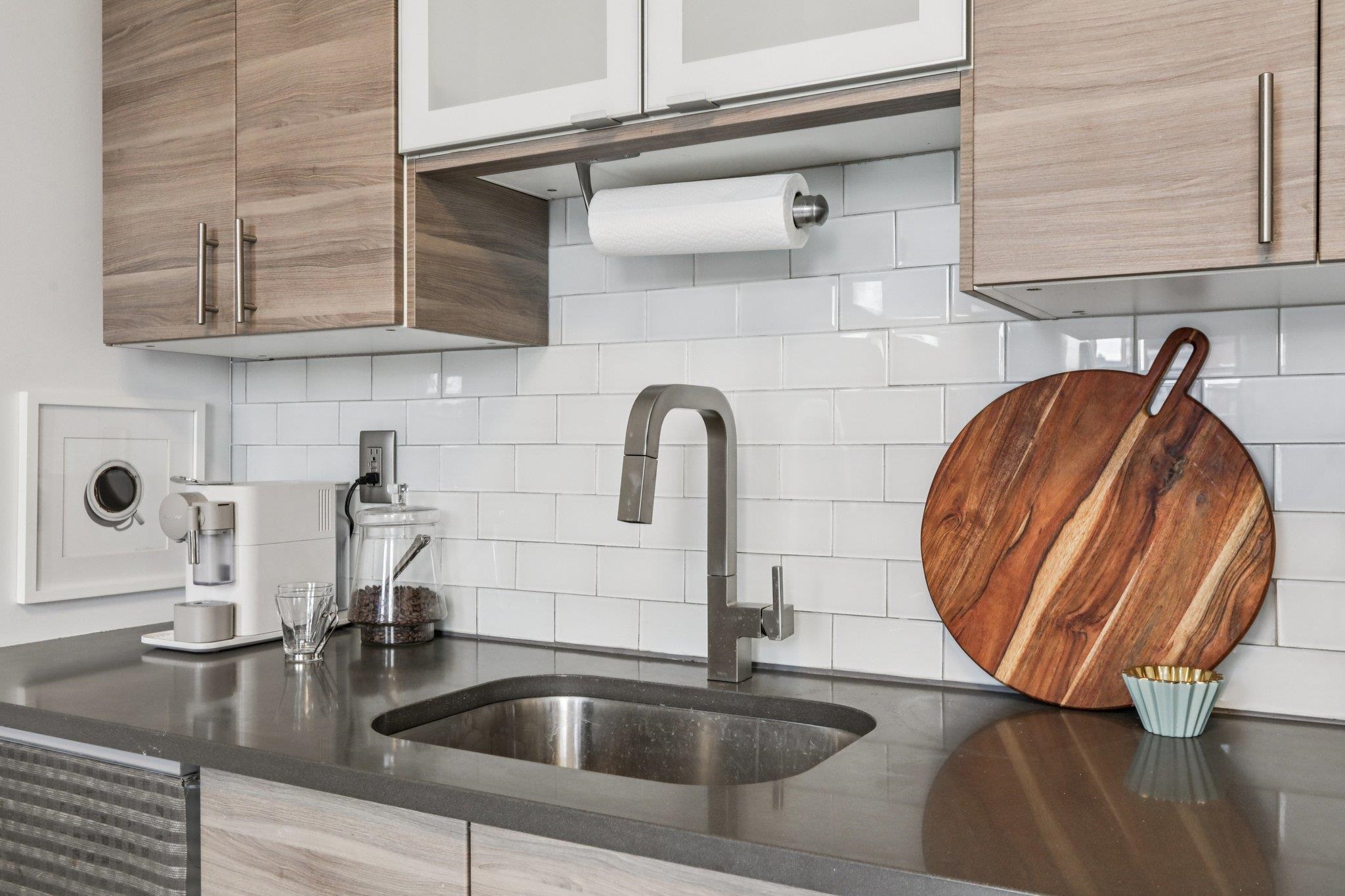 97 CLIFTON TERRACE Unit: 6