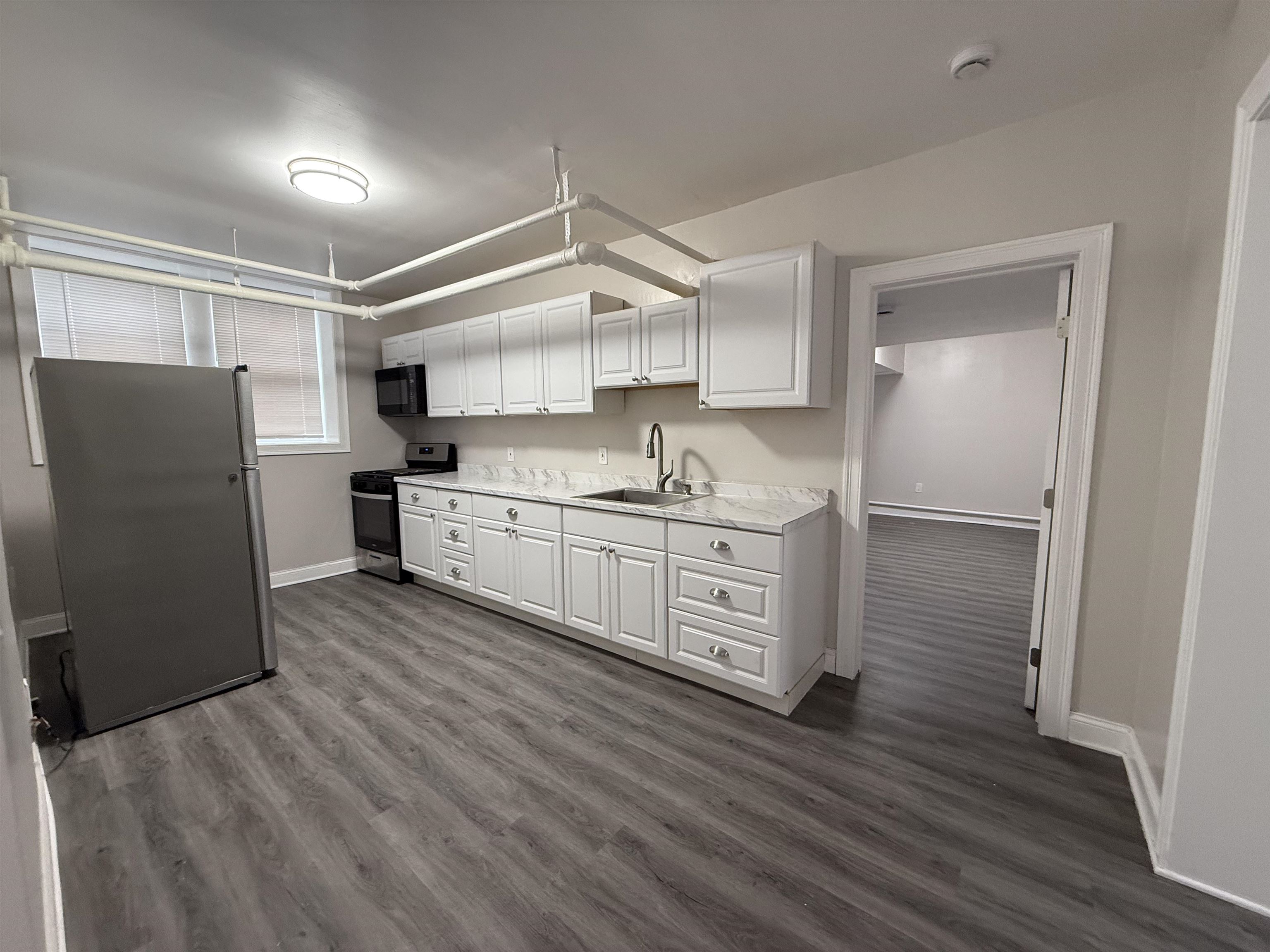 546 BERGEN AVE Unit: B101