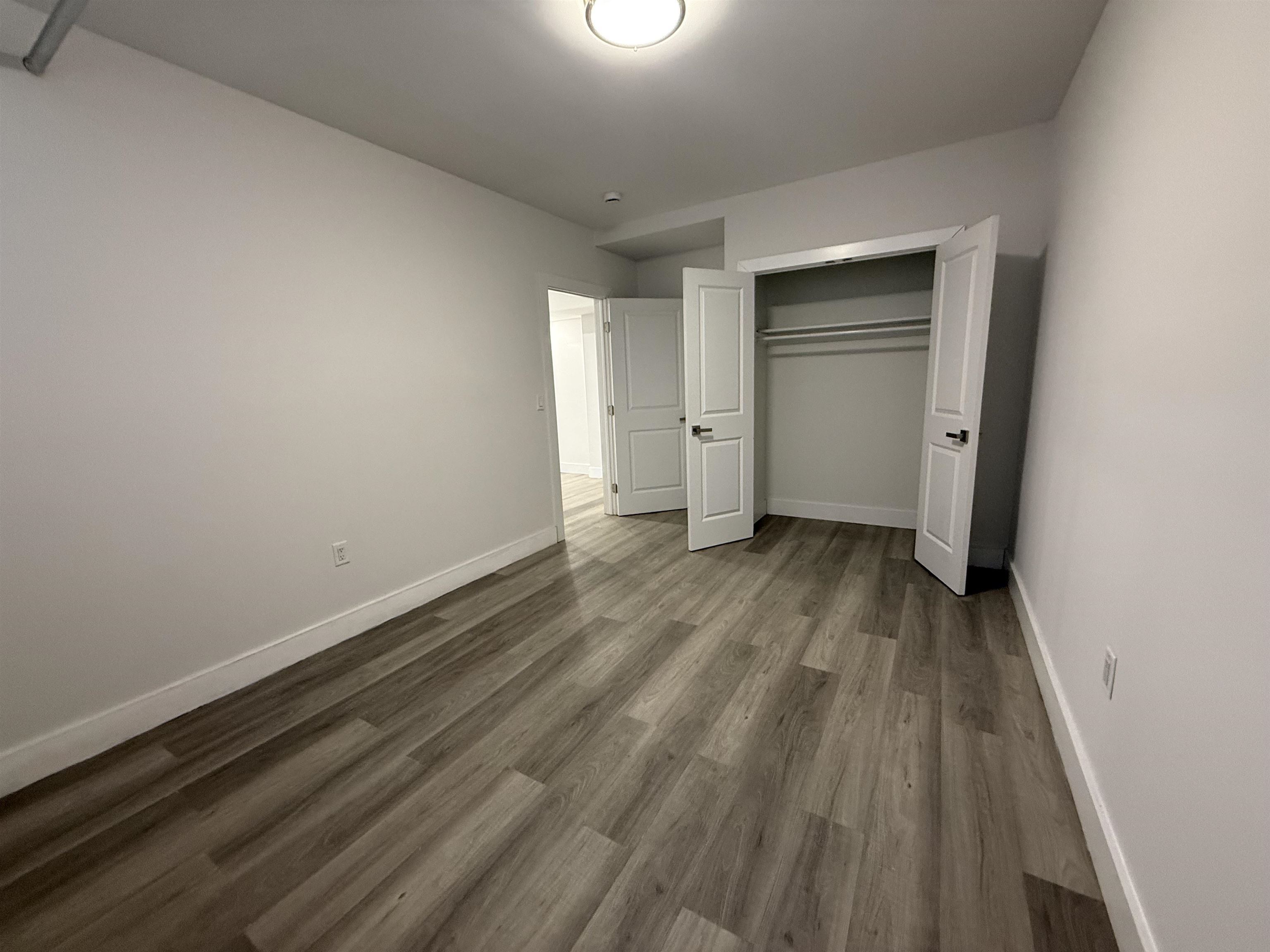 546 BERGEN AVE Unit: B101