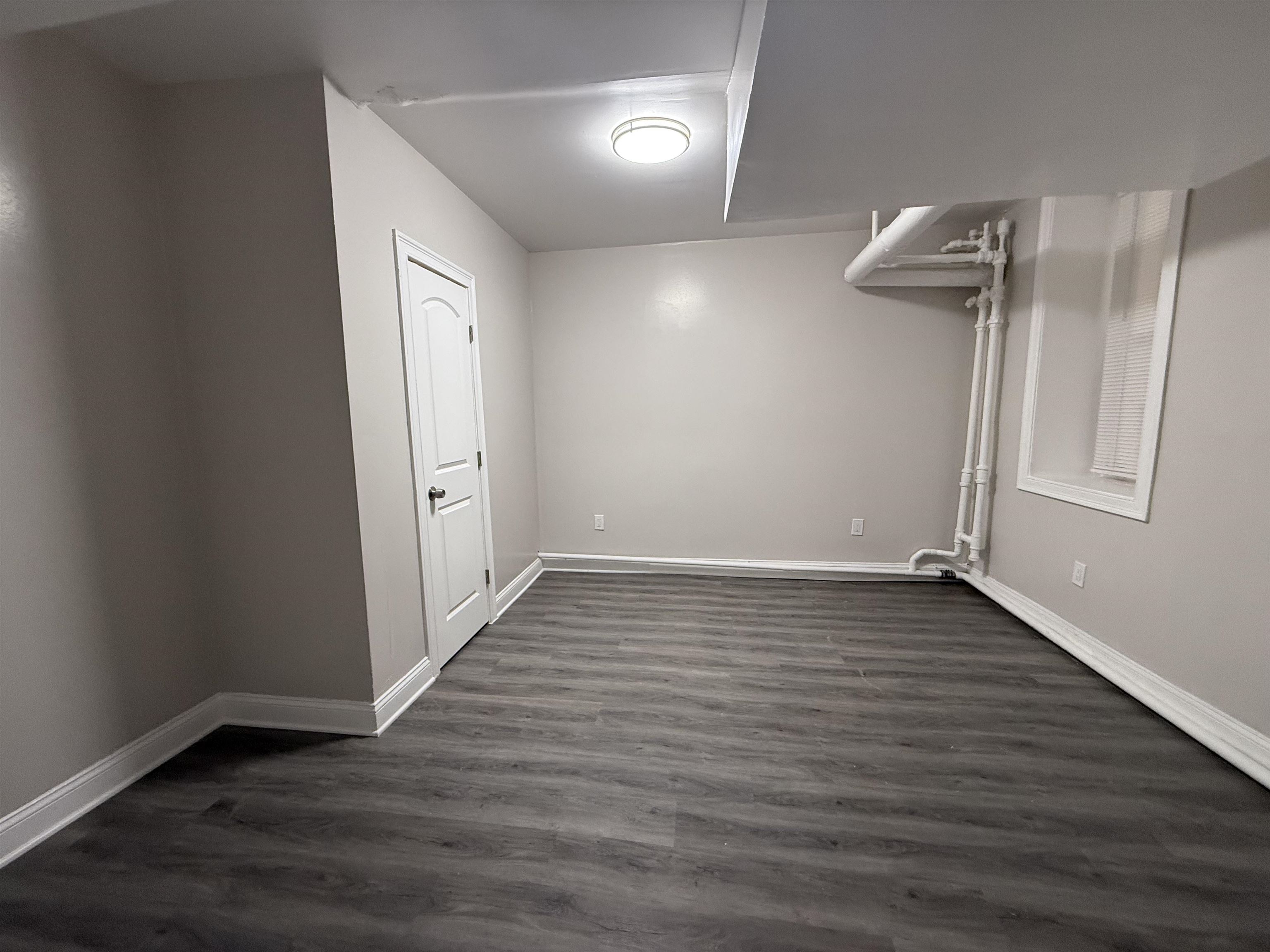 546 BERGEN AVE Unit: B101