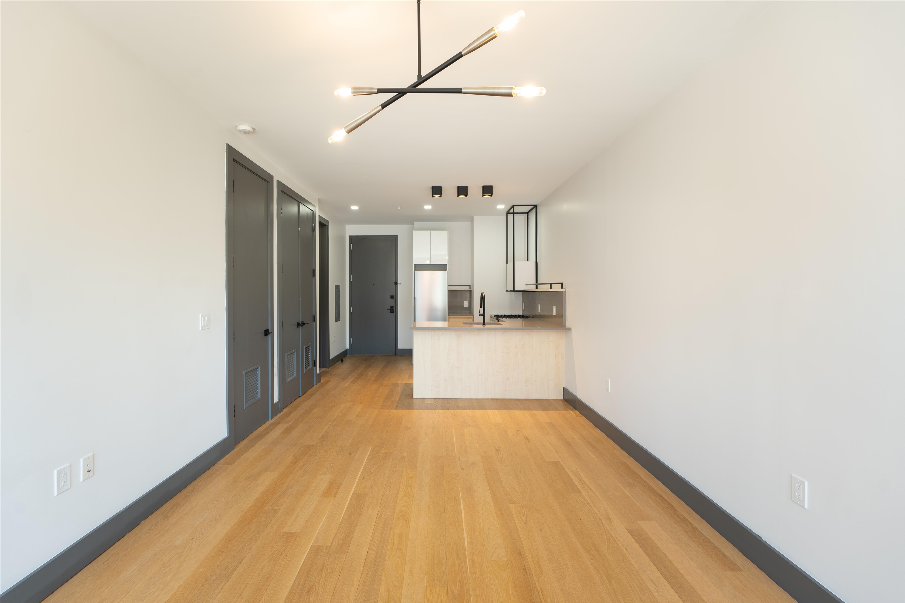 424 ARLINGTON AVE Unit: 206