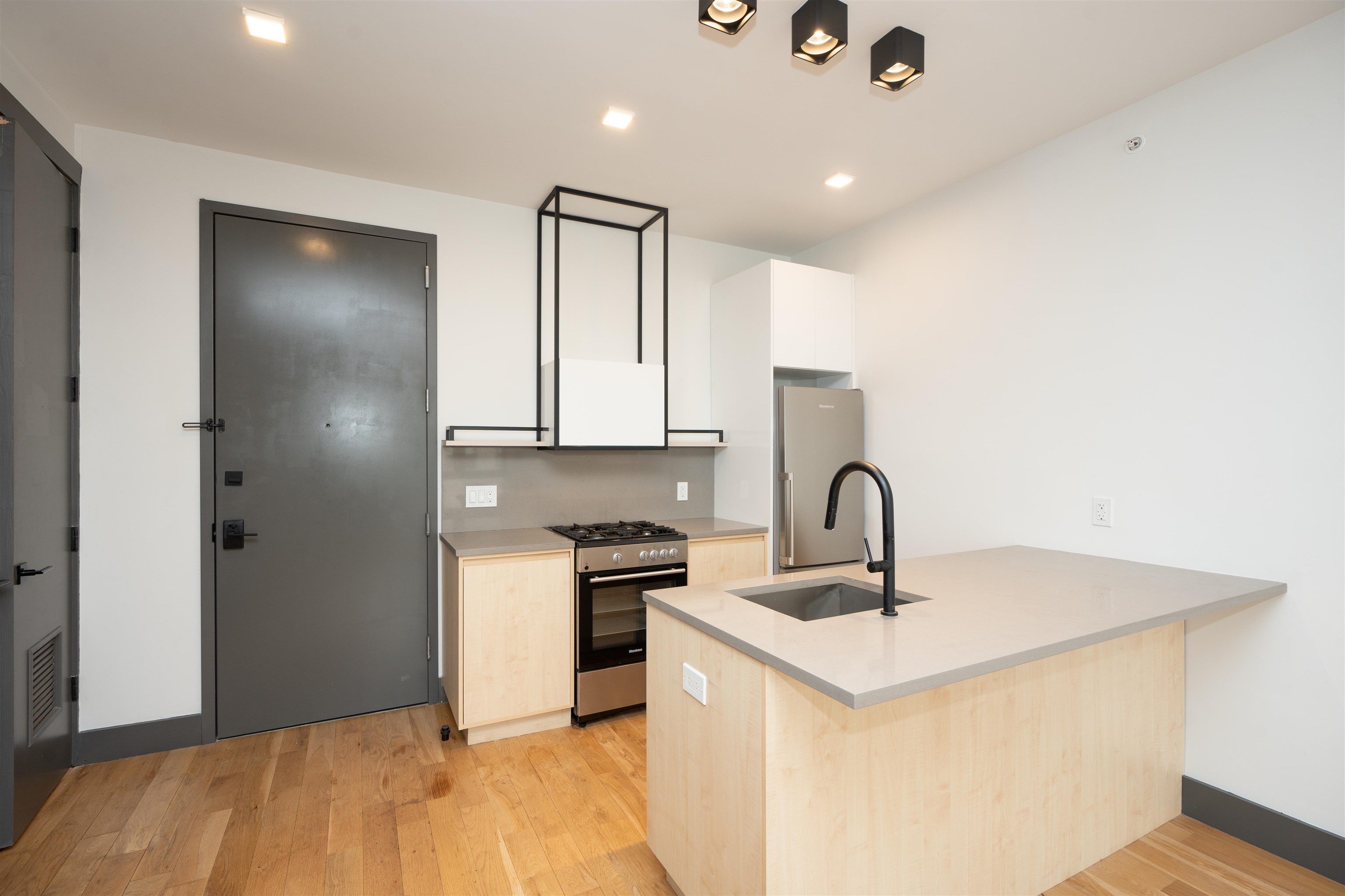 424 ARLINGTON AVE Unit: 401