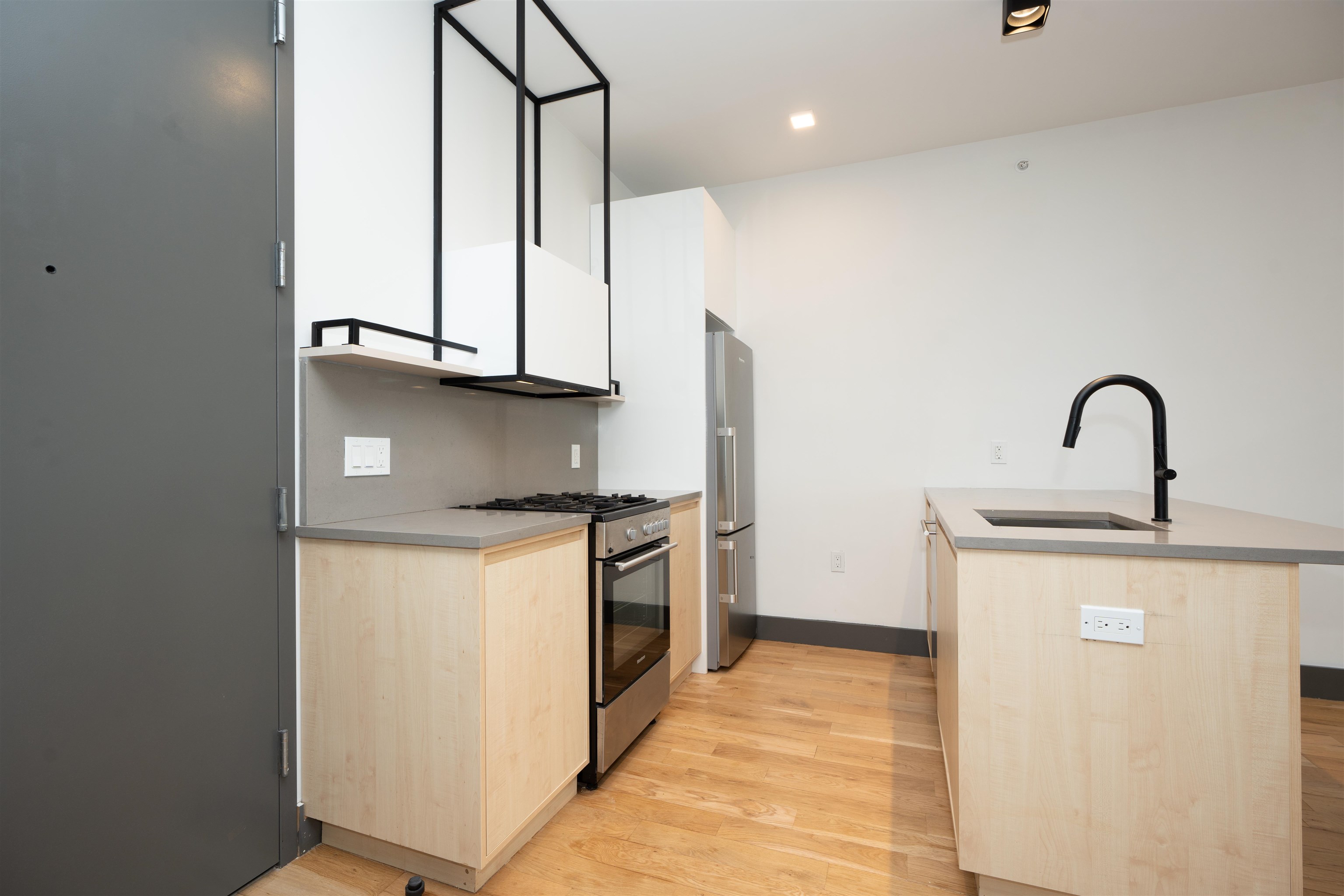 424 ARLINGTON AVE Unit: 401