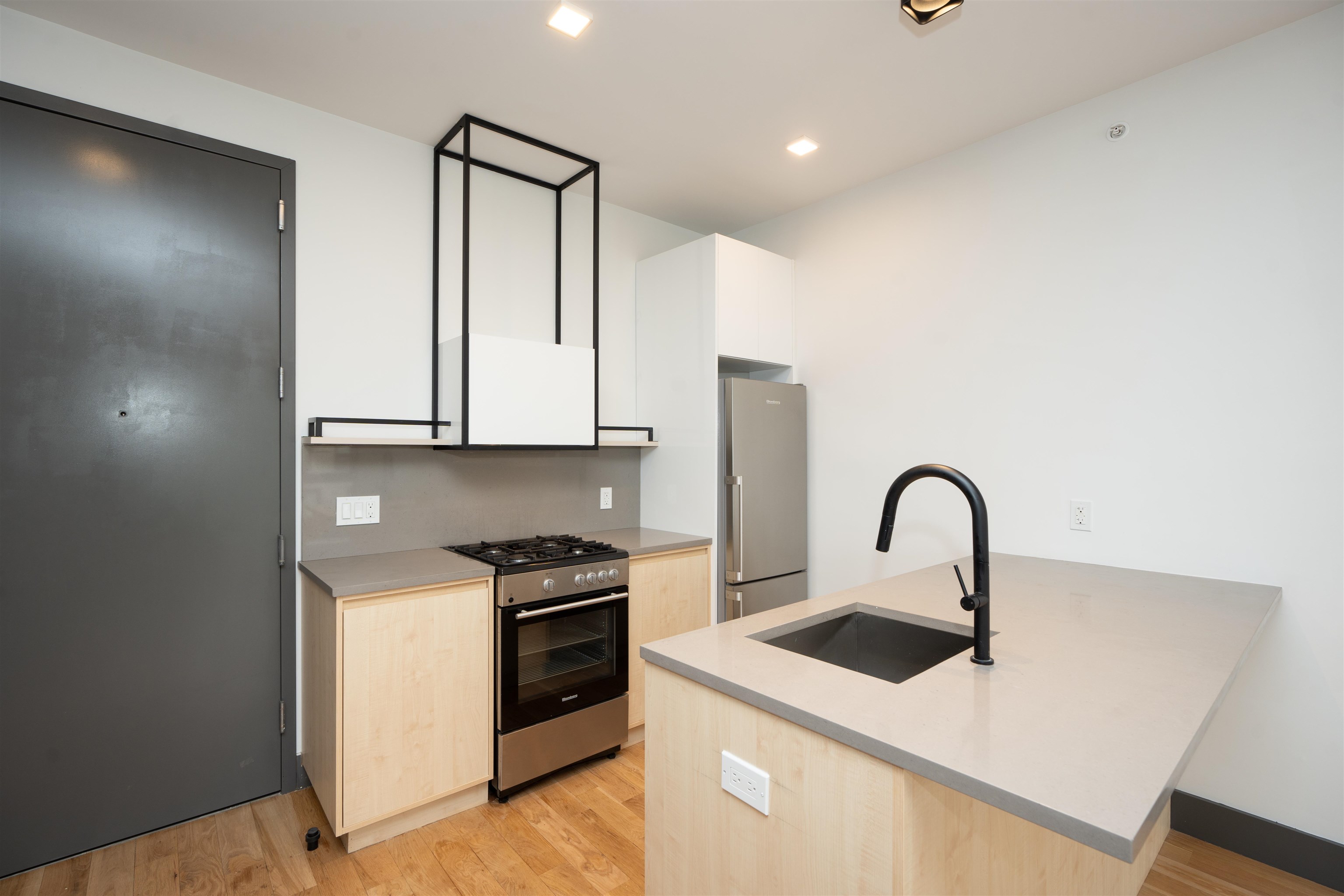 424 ARLINGTON AVE Unit: 401