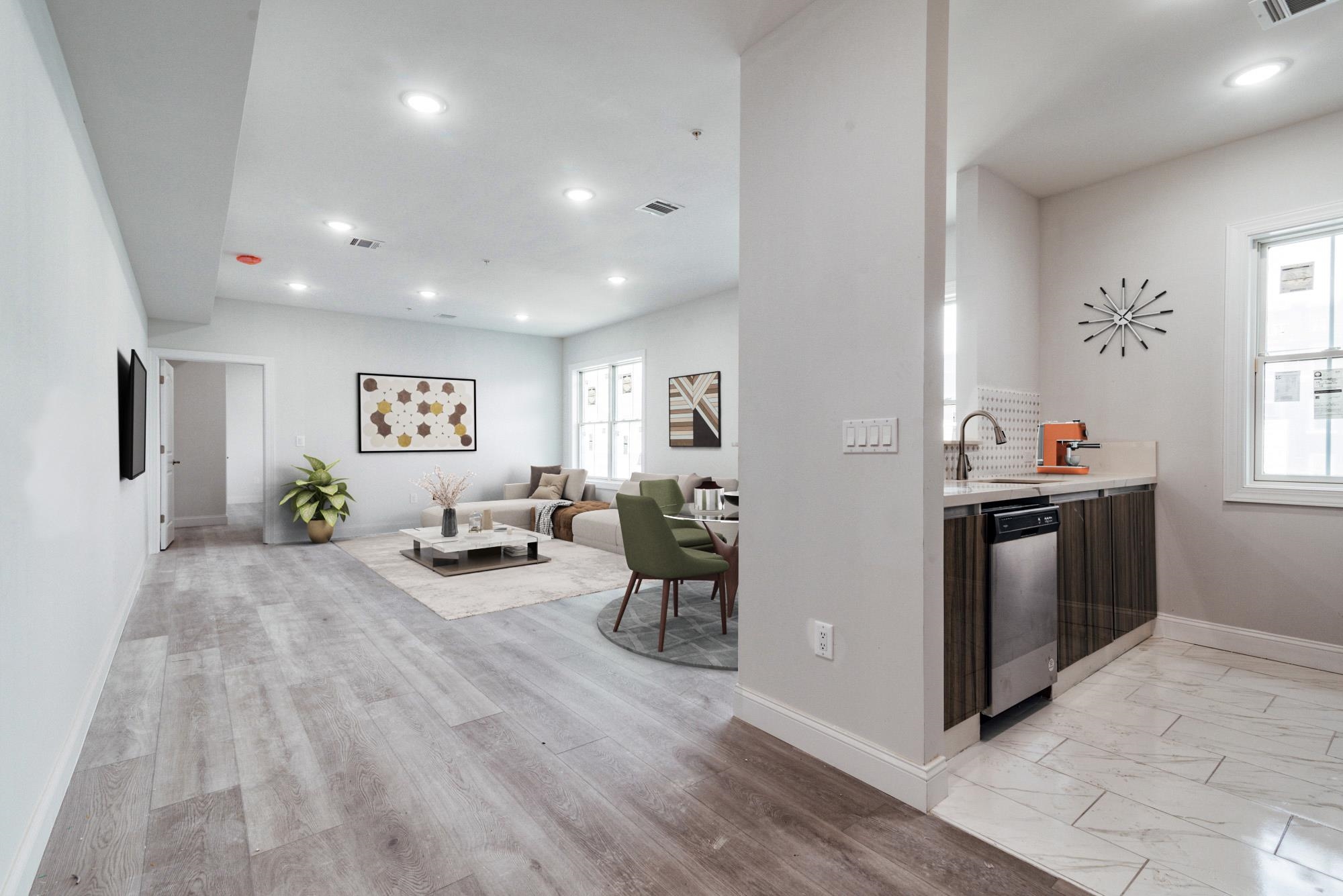 144 BERGEN AVE Unit: 3F