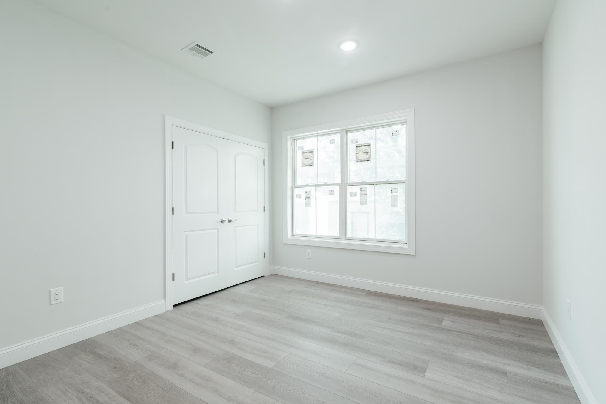 144 BERGEN AVE Unit: 3F