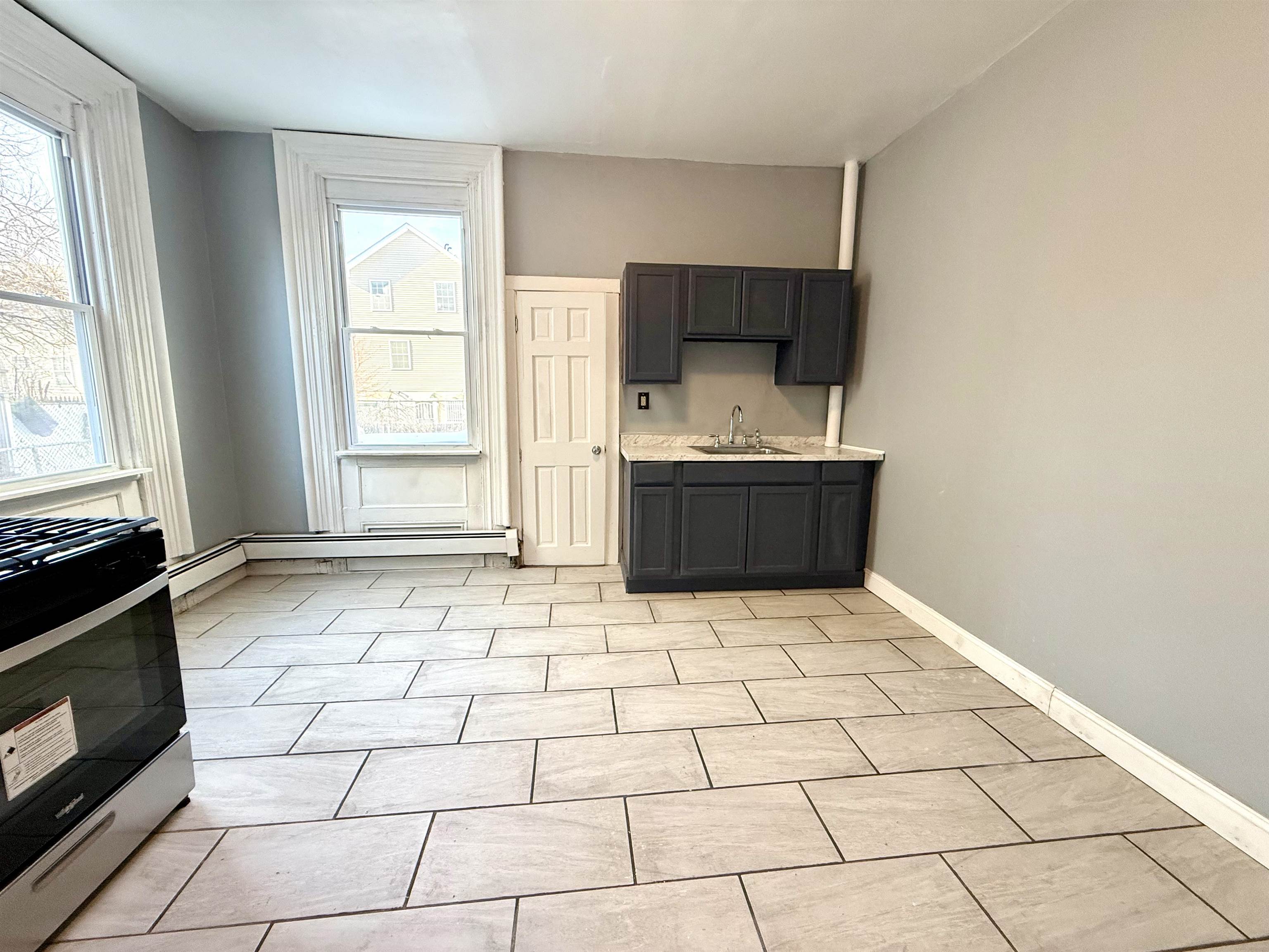 61 MONITOR ST Unit: 1L