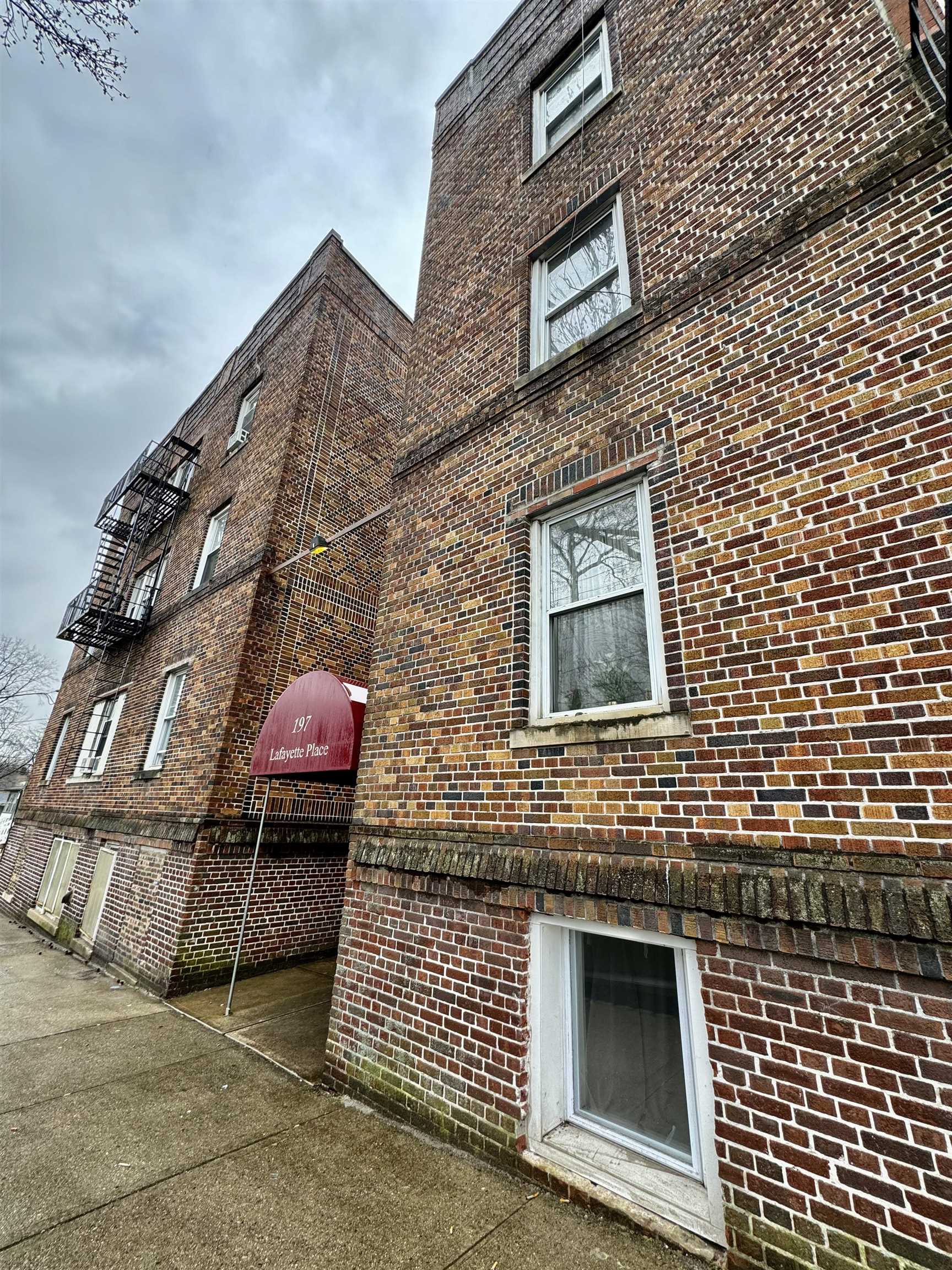 197 LAFAYETTE PL Unit: A3