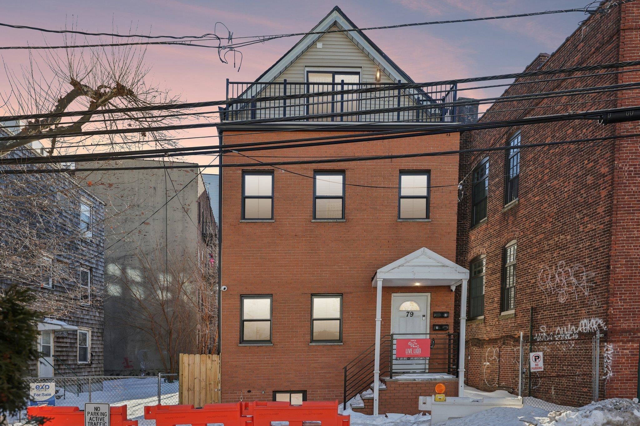 79 VROOM ST Unit: 1