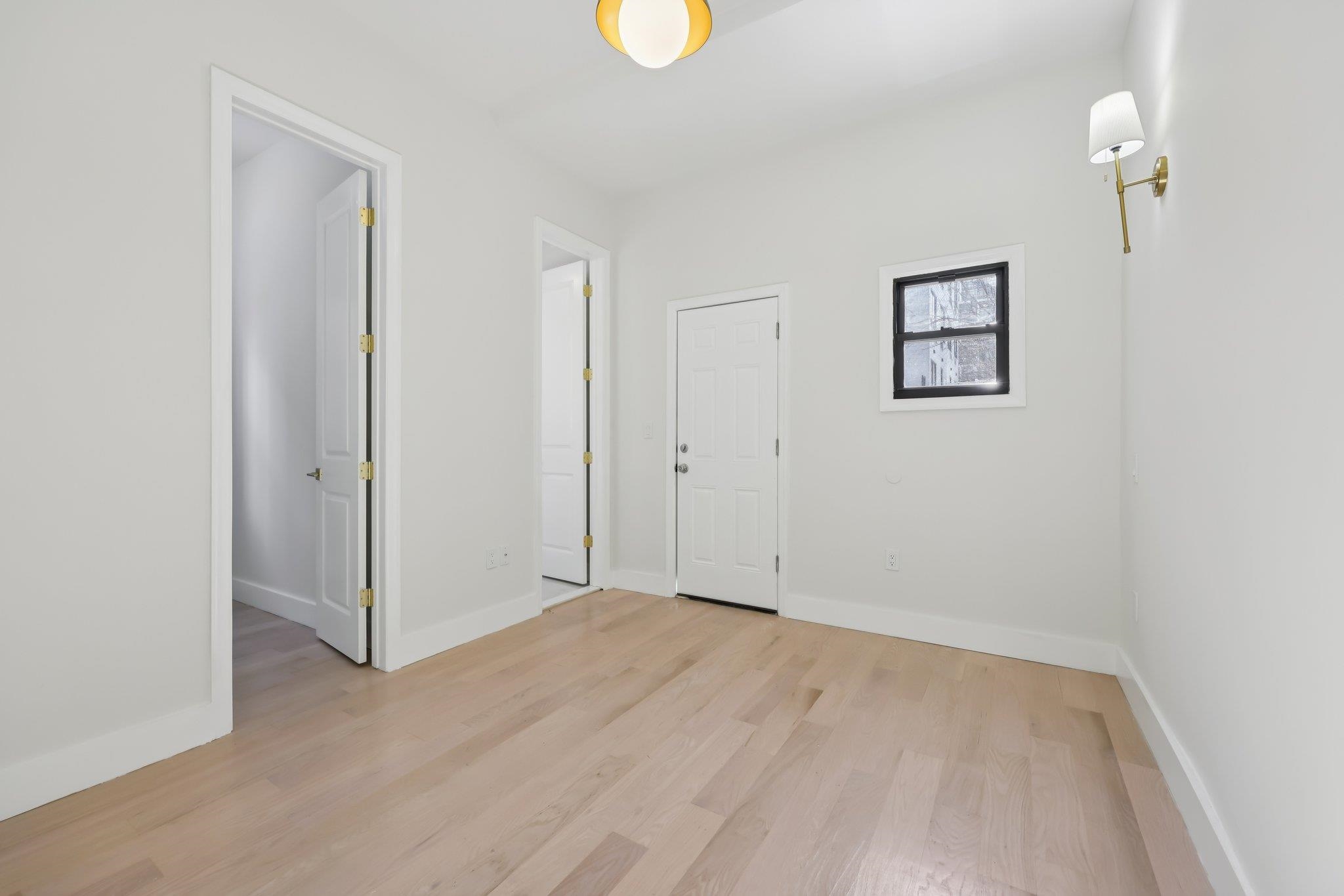 79 VROOM ST Unit: 1
