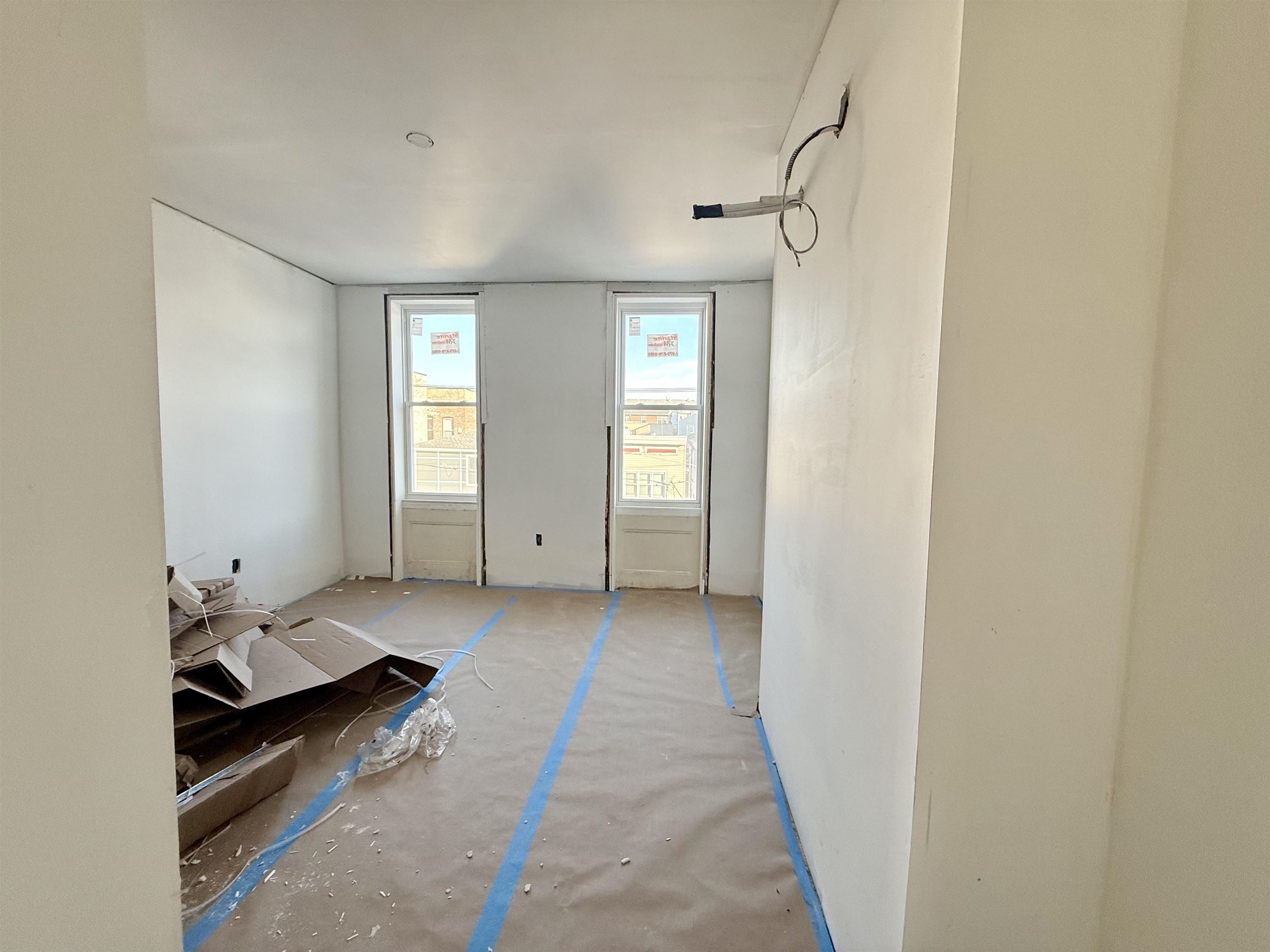 147 NEW YORK AVE Unit: 3L