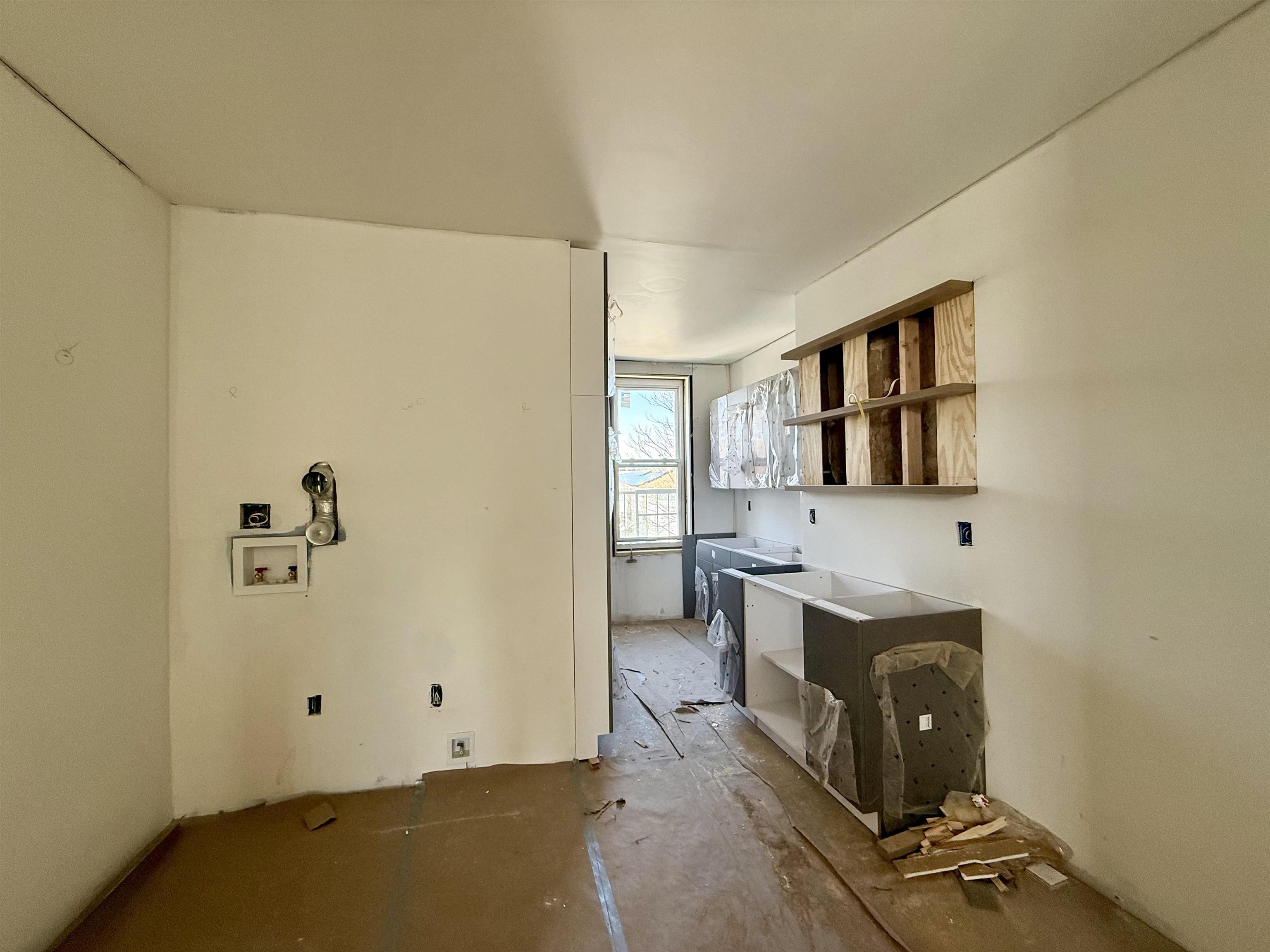 147 NEW YORK AVE Unit: 3L