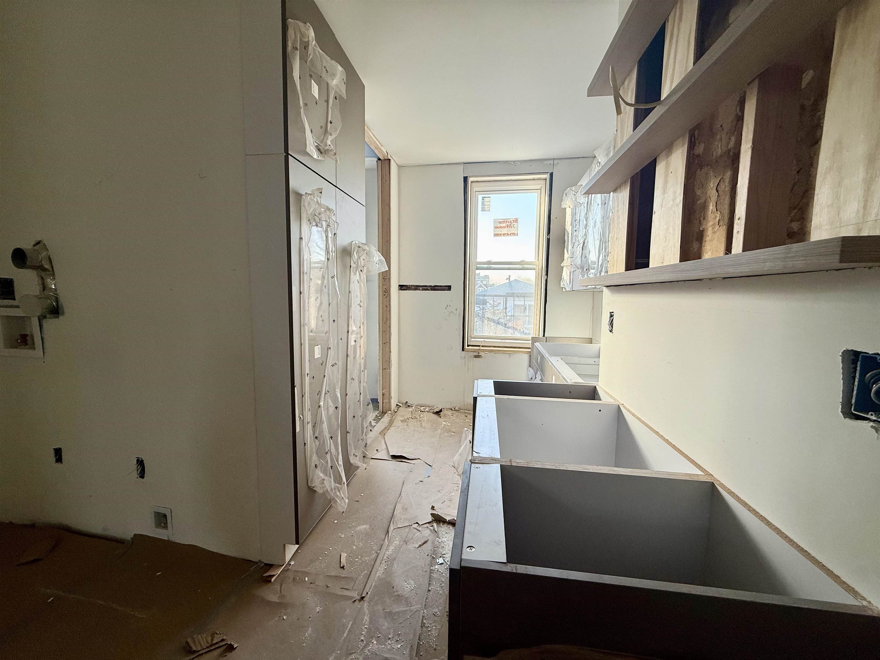 147 NEW YORK AVE Unit: 3L