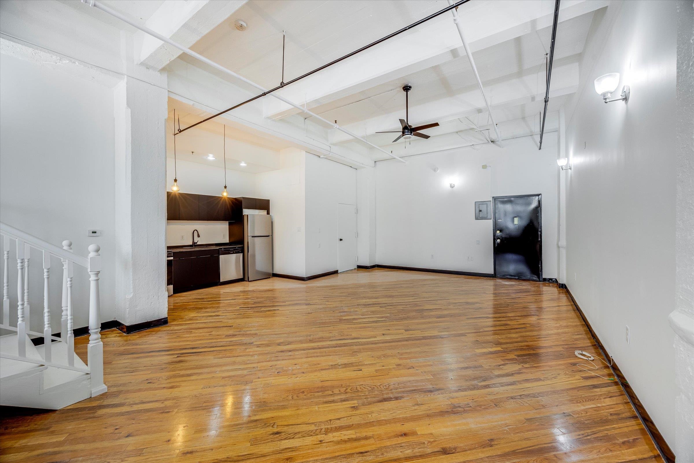 2 UNION ST Unit: 1L