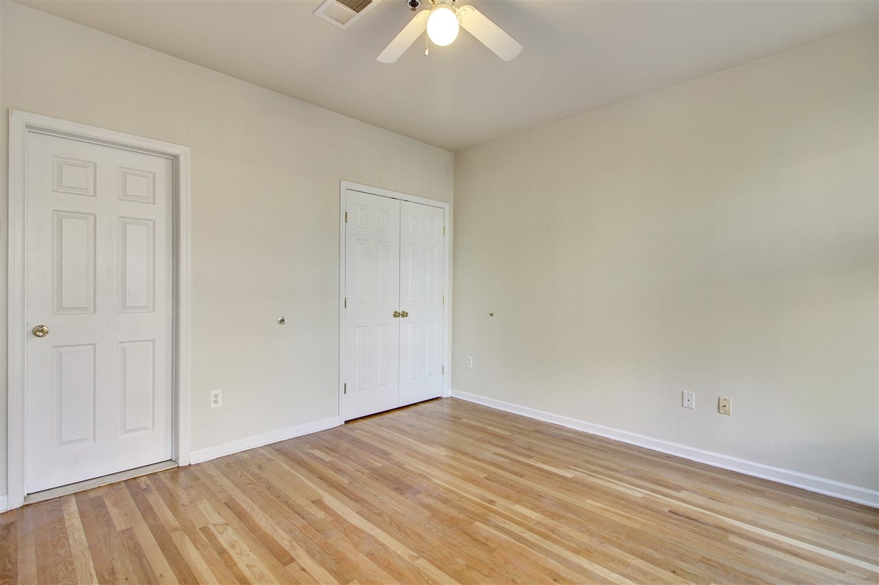 704 CLINTON ST Unit: 3D