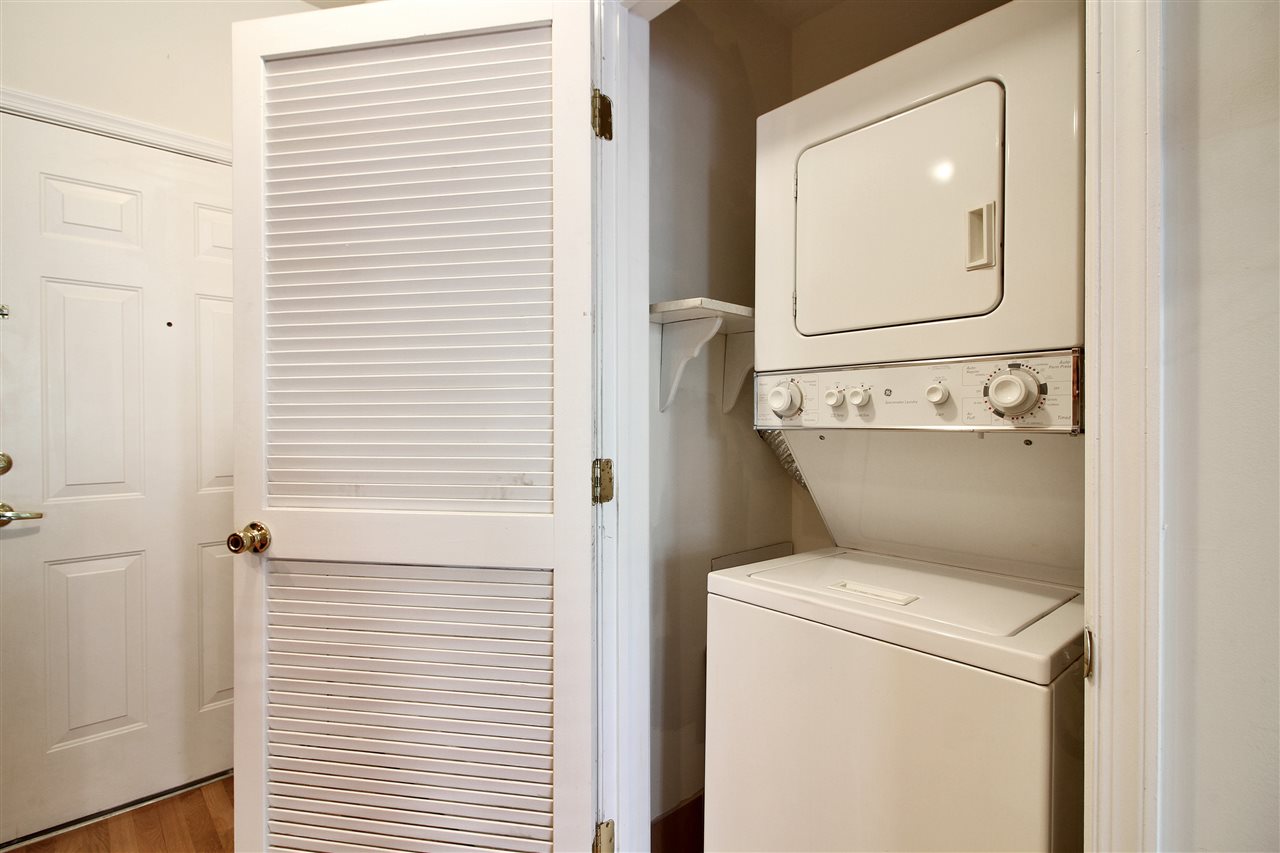 704 CLINTON ST Unit: 3D