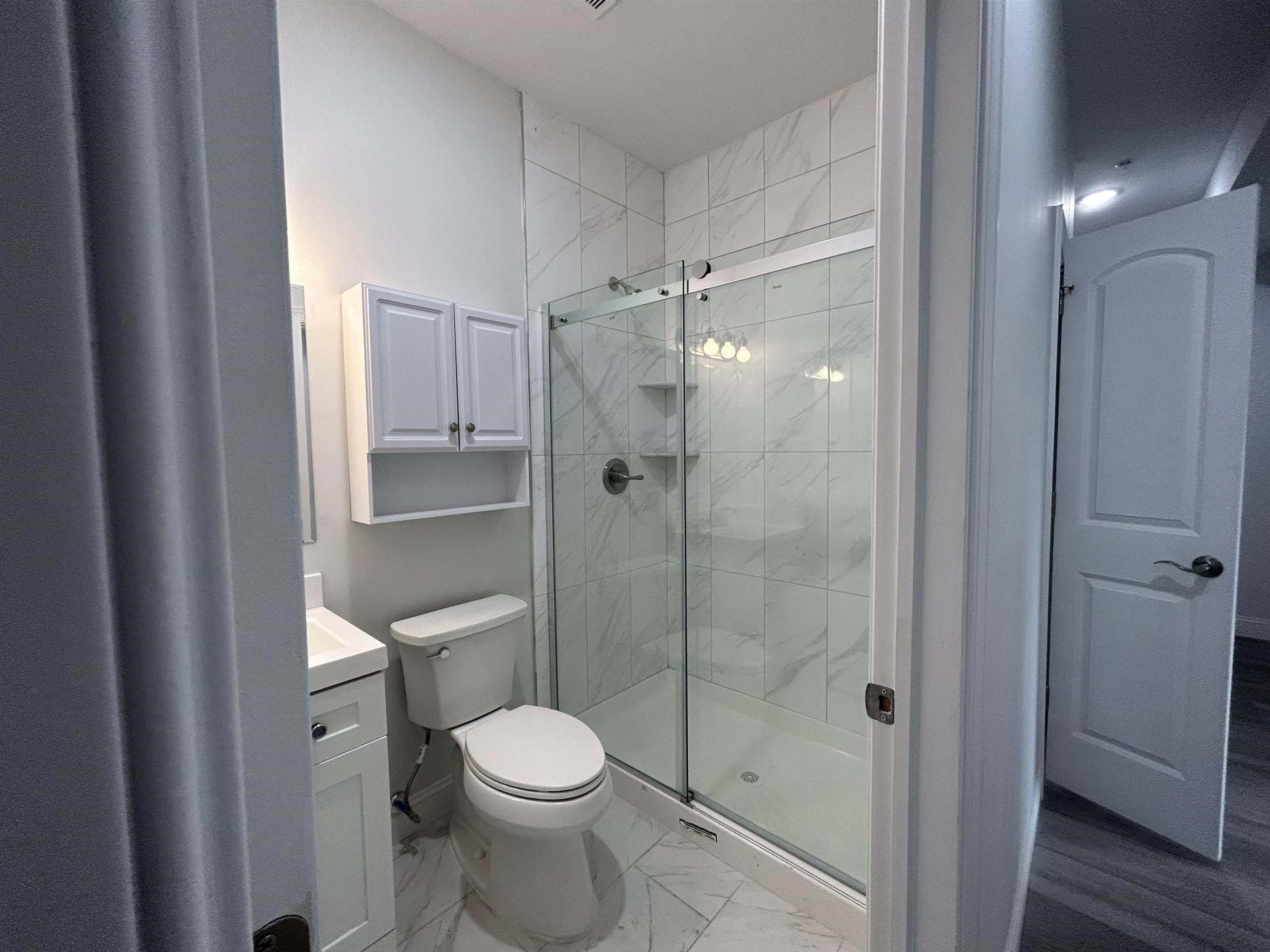 144 BERGEN AVE Unit: 2A