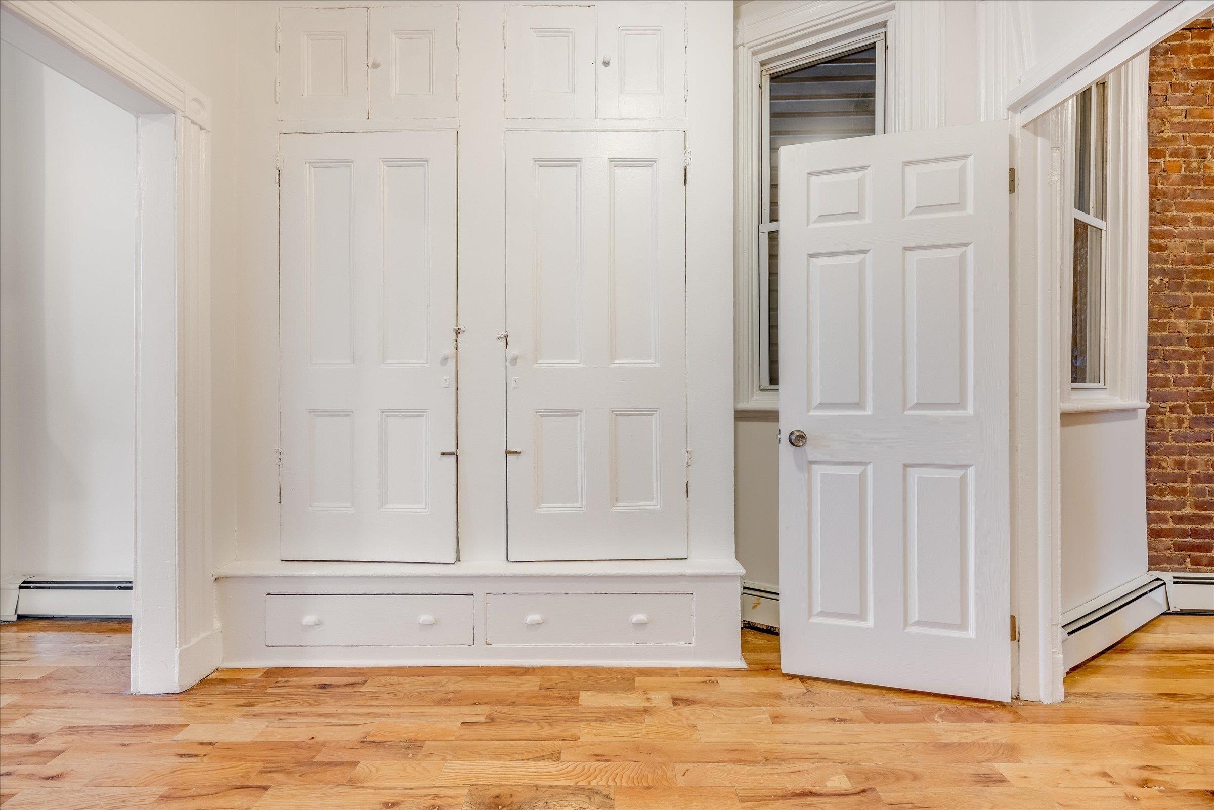 147 NEW YORK AVE Unit: 2L