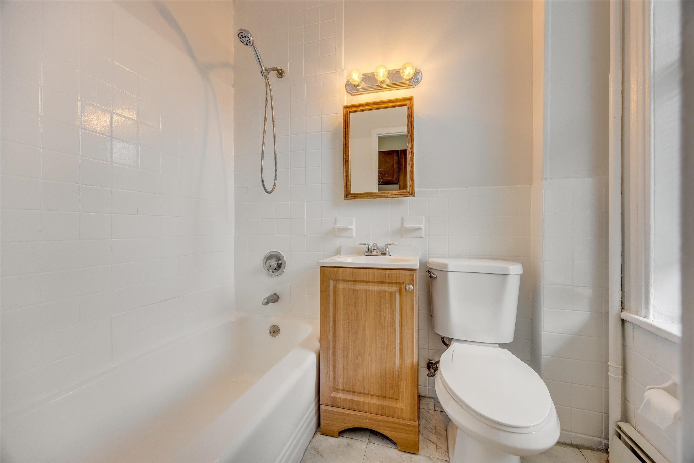 147 NEW YORK AVE Unit: 2L