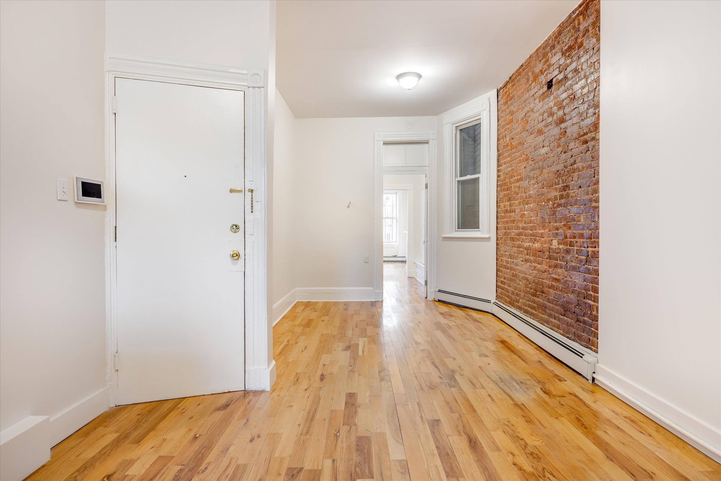 147 NEW YORK AVE Unit: 2L