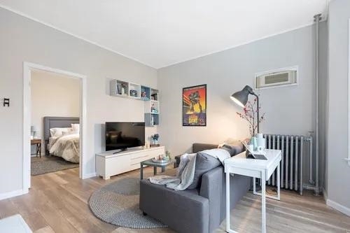 4914 PARK AVE Unit: 2F