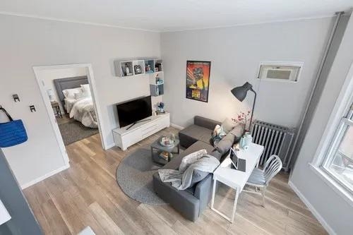 4914 PARK AVE Unit: 2F