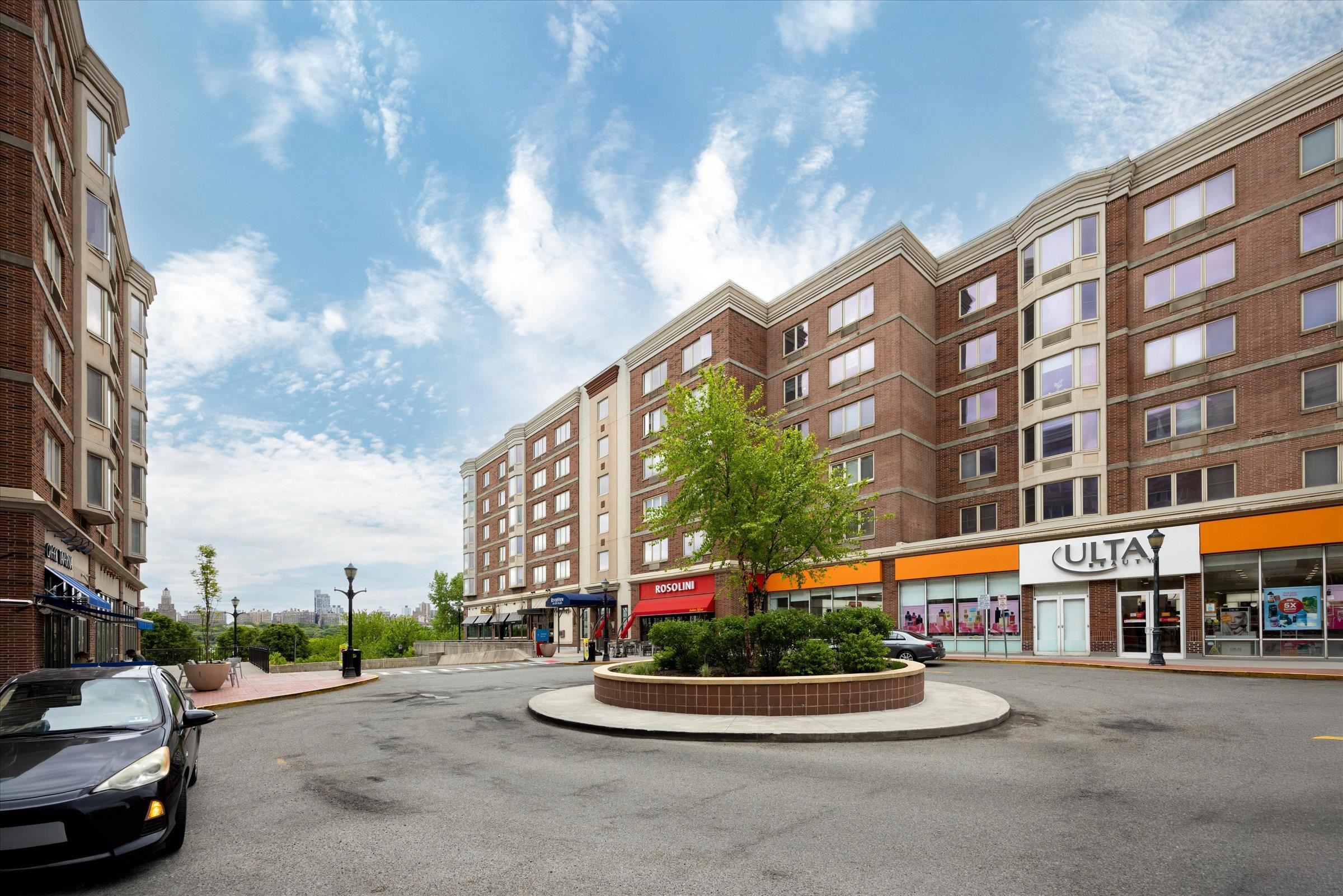 6315 CITY PL Unit: 6315