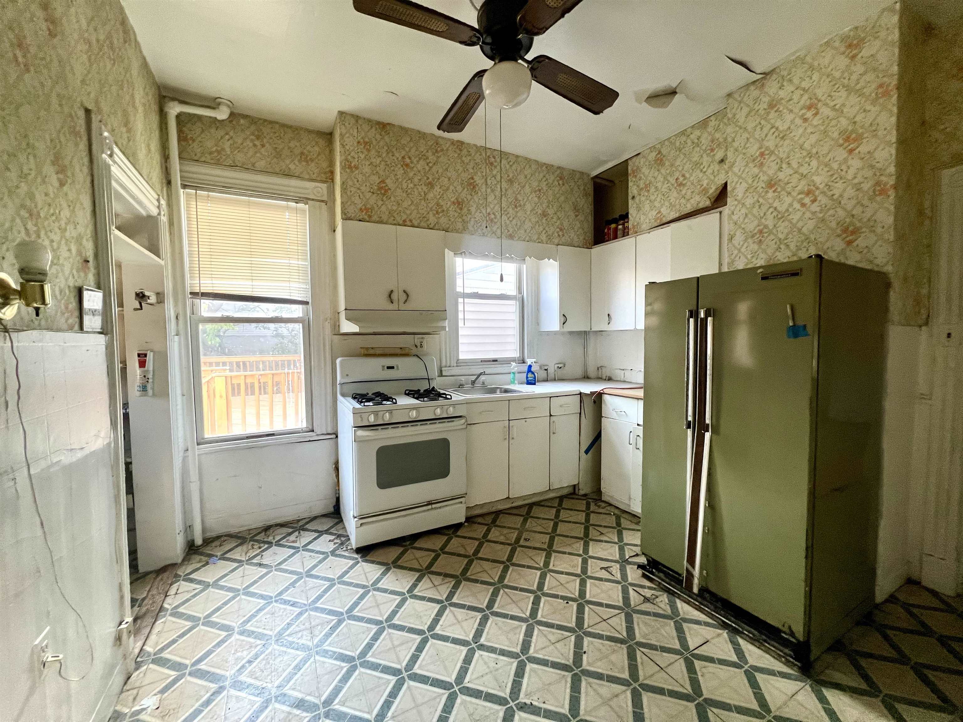 262 CLERK ST