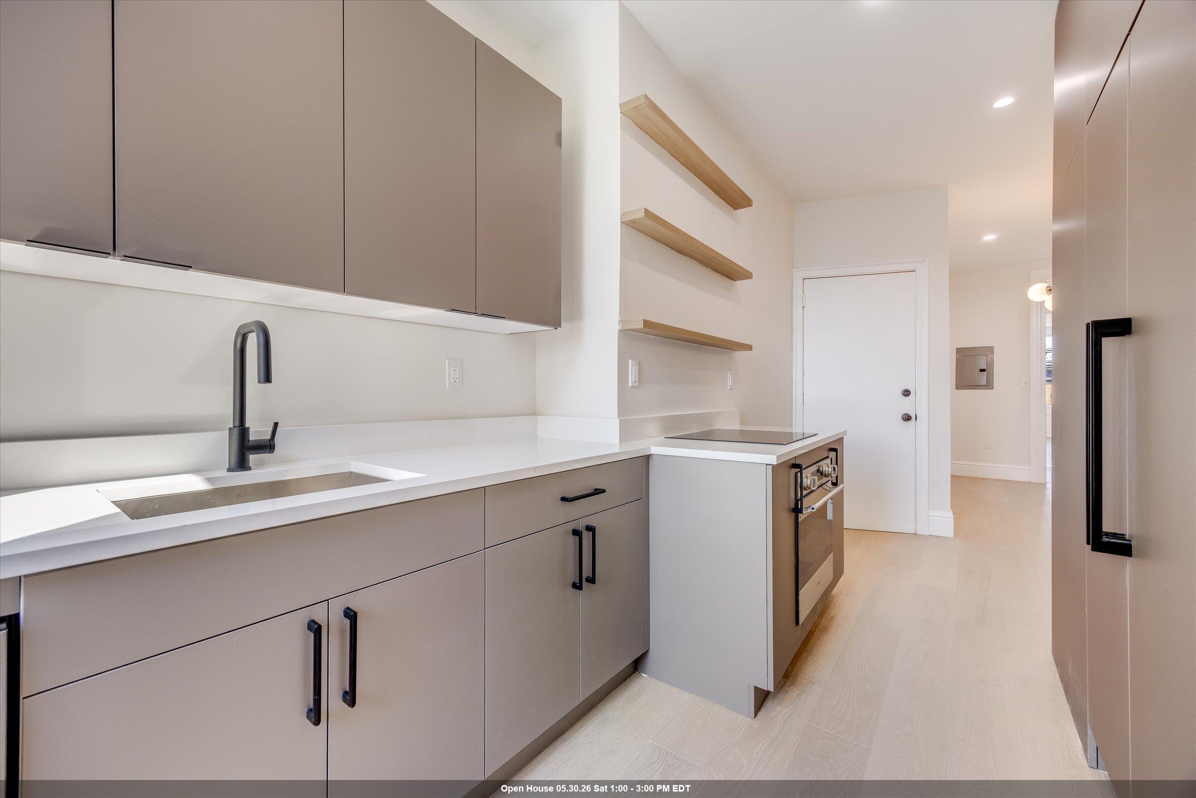 147 NEW YORK AVE Unit: 3L