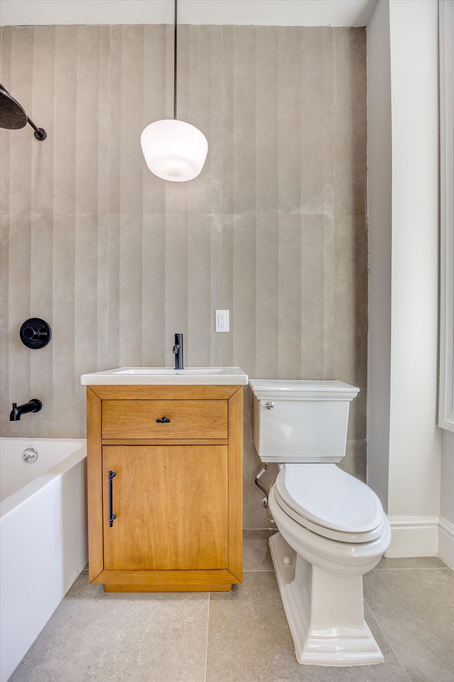 147 NEW YORK AVE Unit: 3L