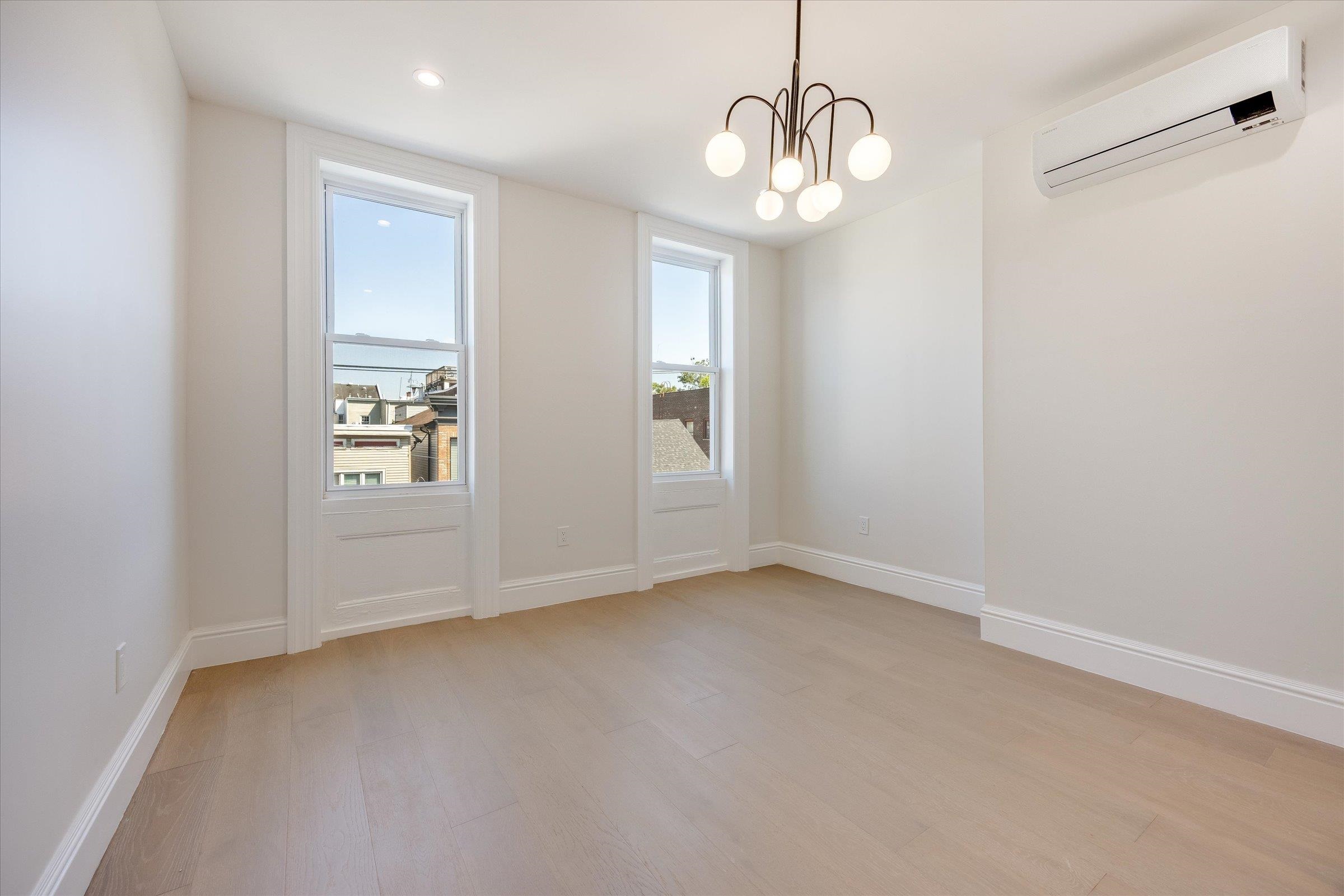 147 NEW YORK AVE Unit: 3L