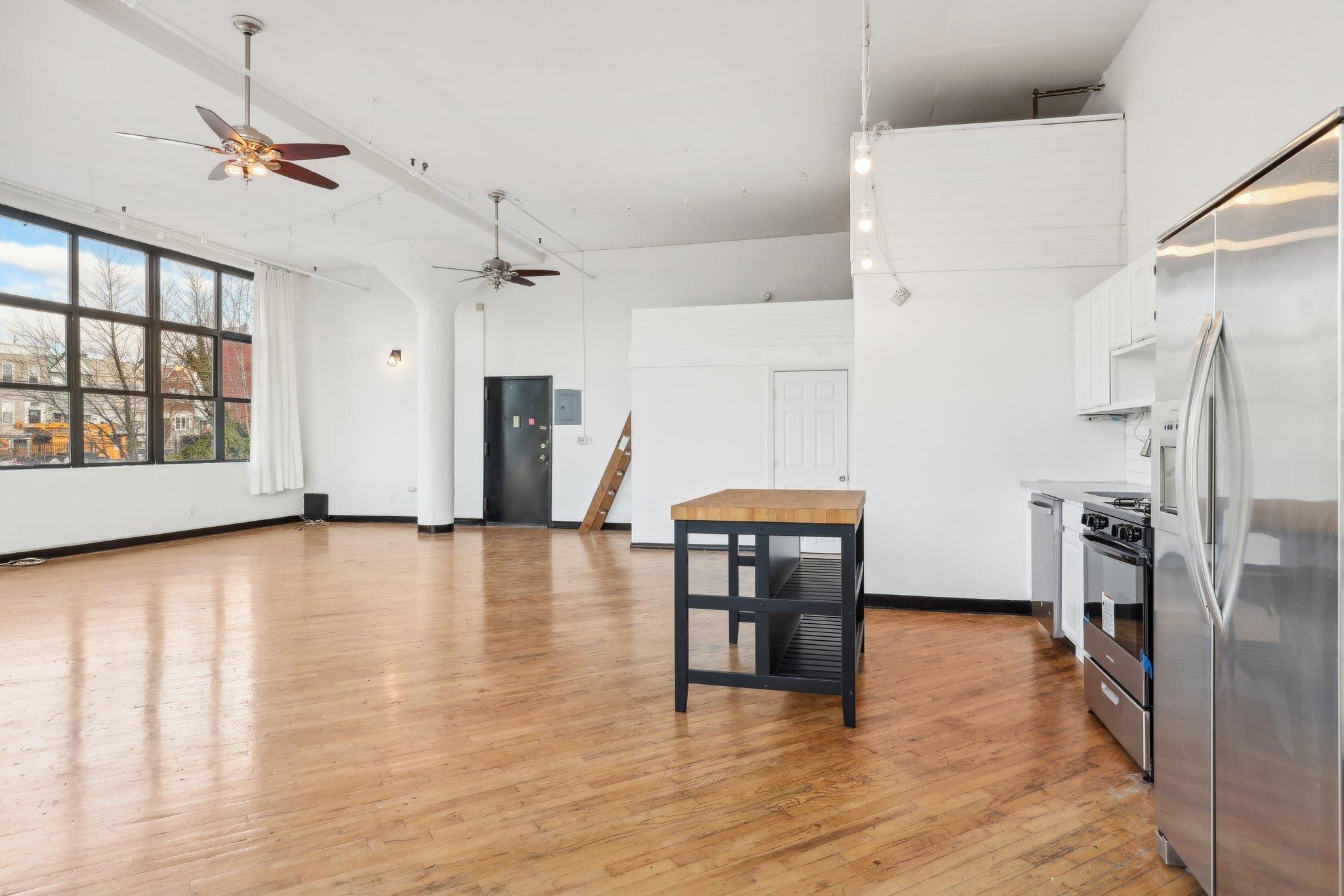 2 UNION ST Unit: 1G