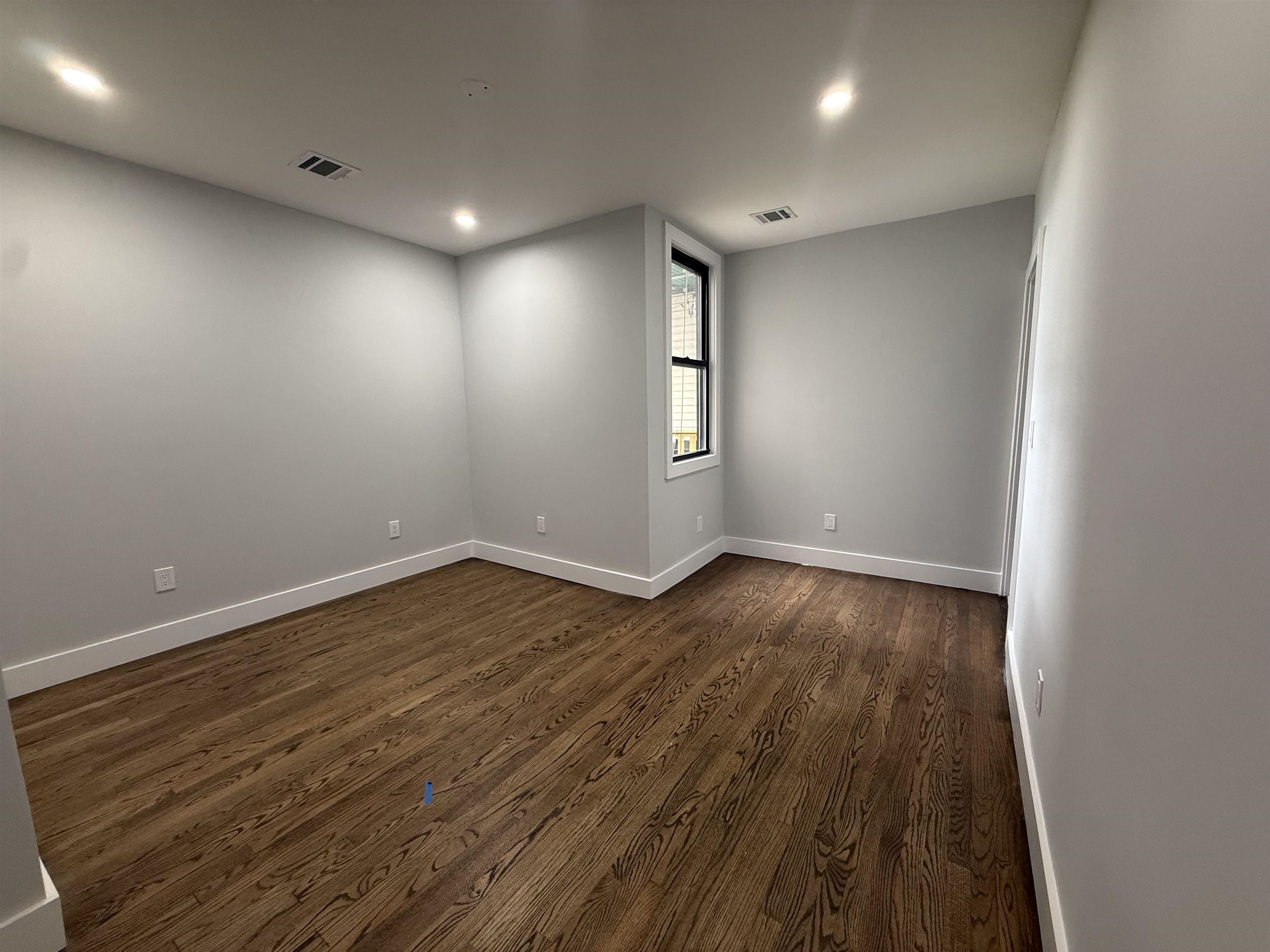120 OGDEN AVE Unit: 2