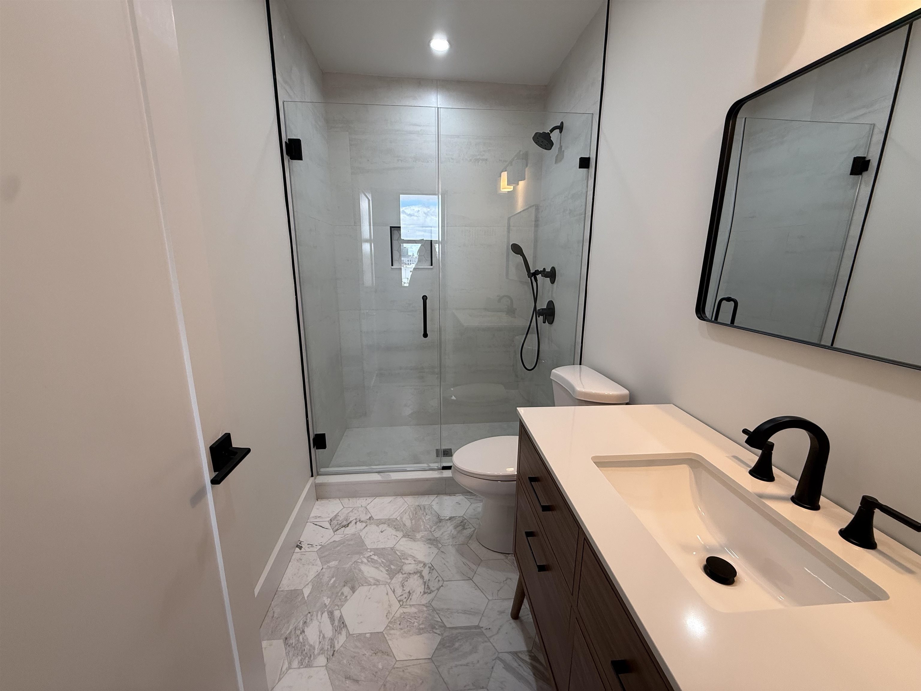 120 OGDEN AVE Unit: 2