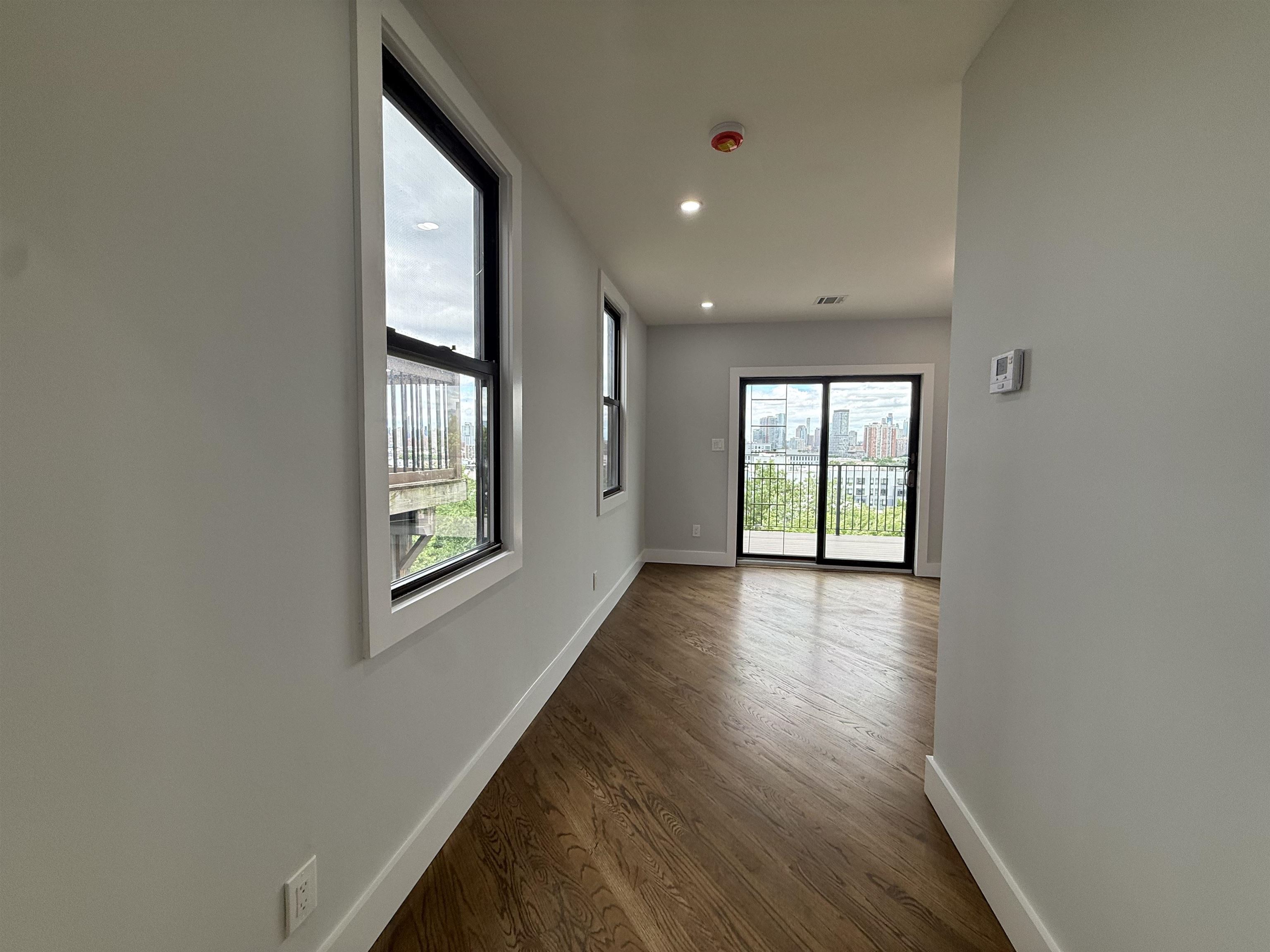 120 OGDEN AVE Unit: 2