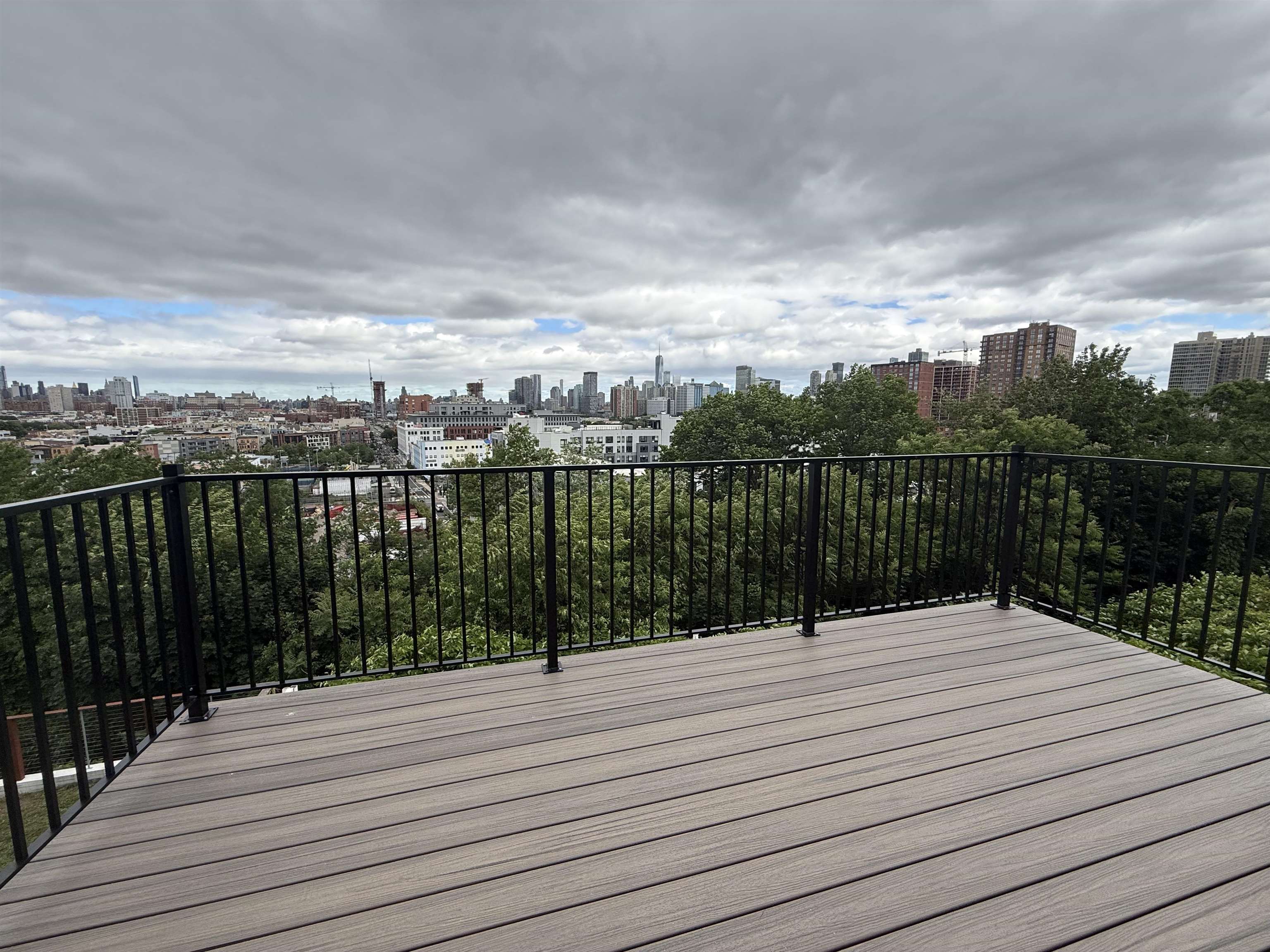 120 OGDEN AVE Unit: 2