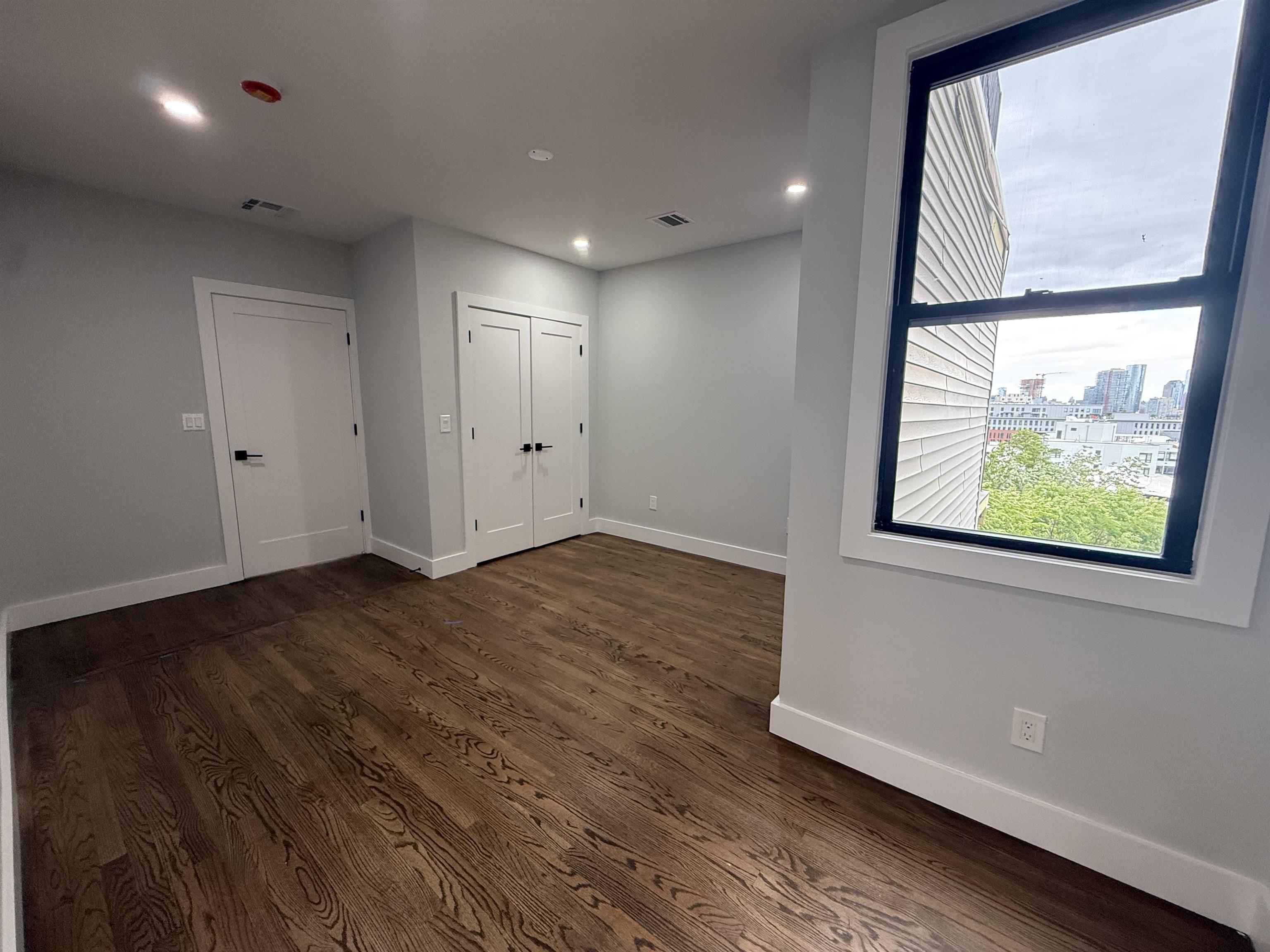 120 OGDEN AVE Unit: 2