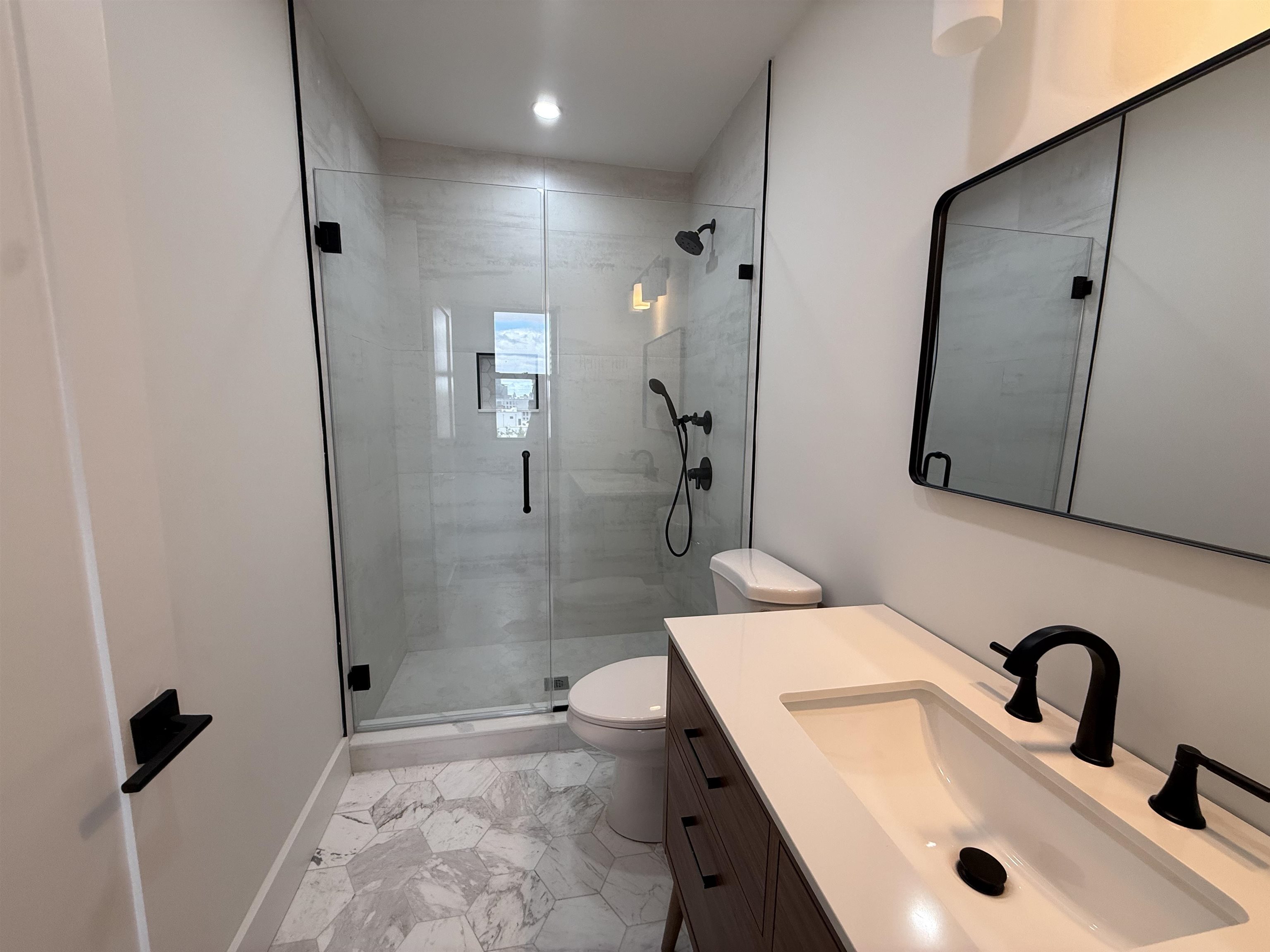 120 OGDEN AVE Unit: 2