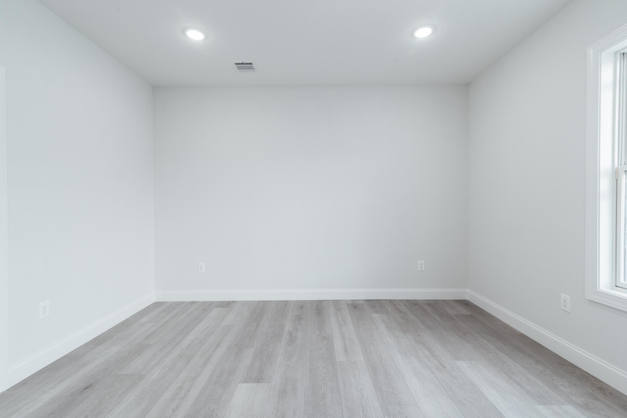 144 BERGEN AVE Unit: 2A