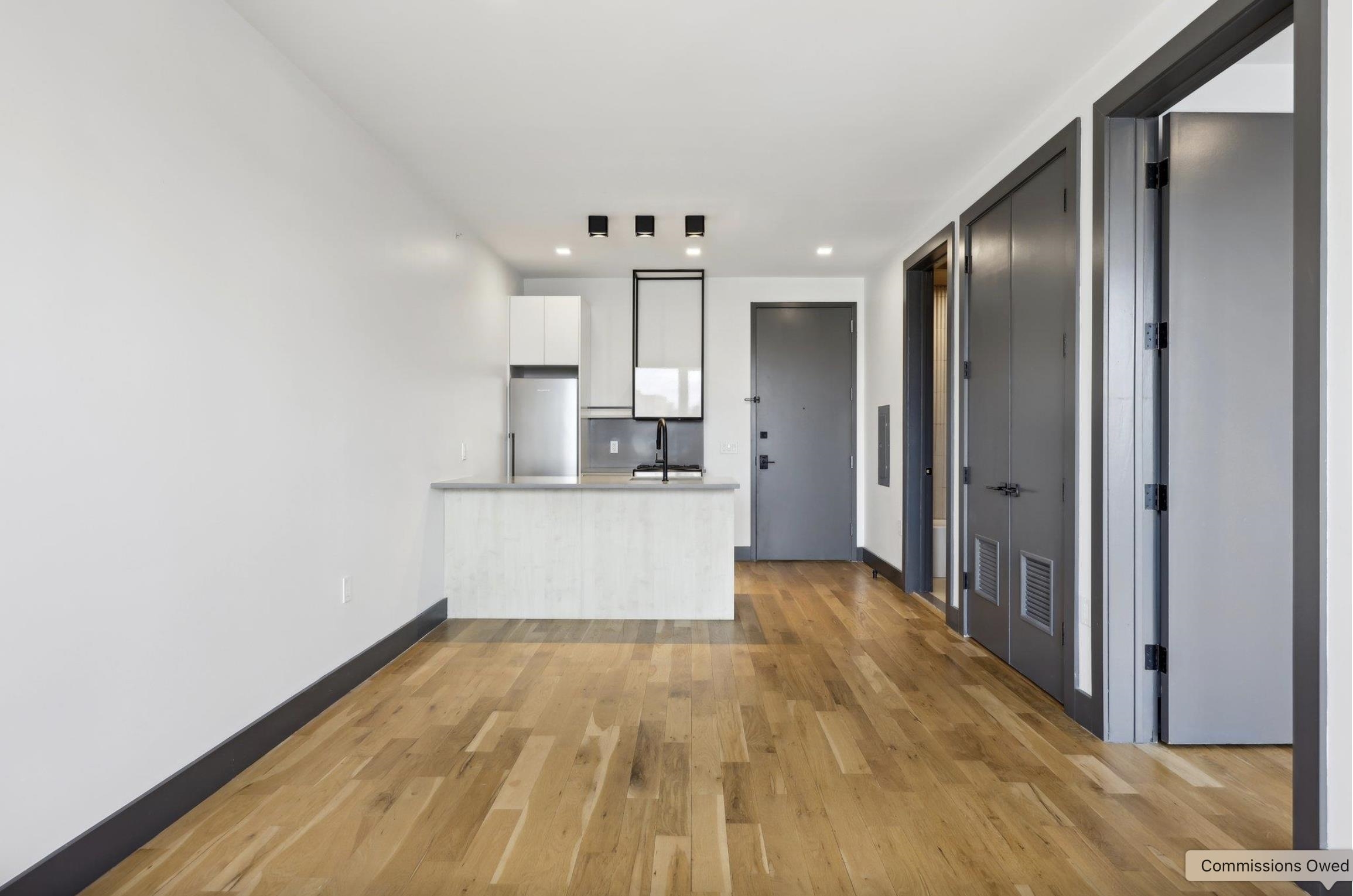 424 ARLINGTON AVE Unit: 305