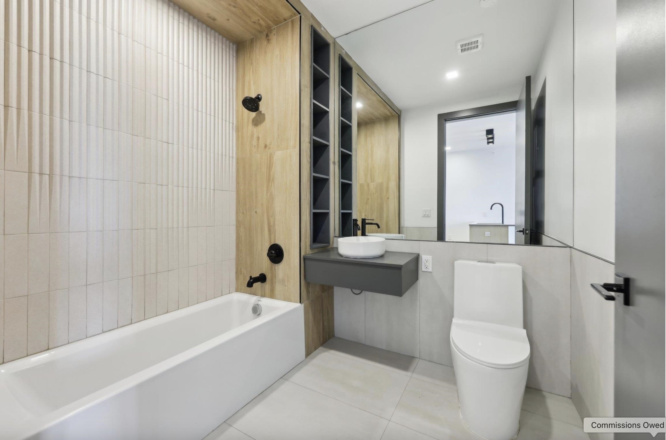 424 ARLINGTON AVE Unit: 305