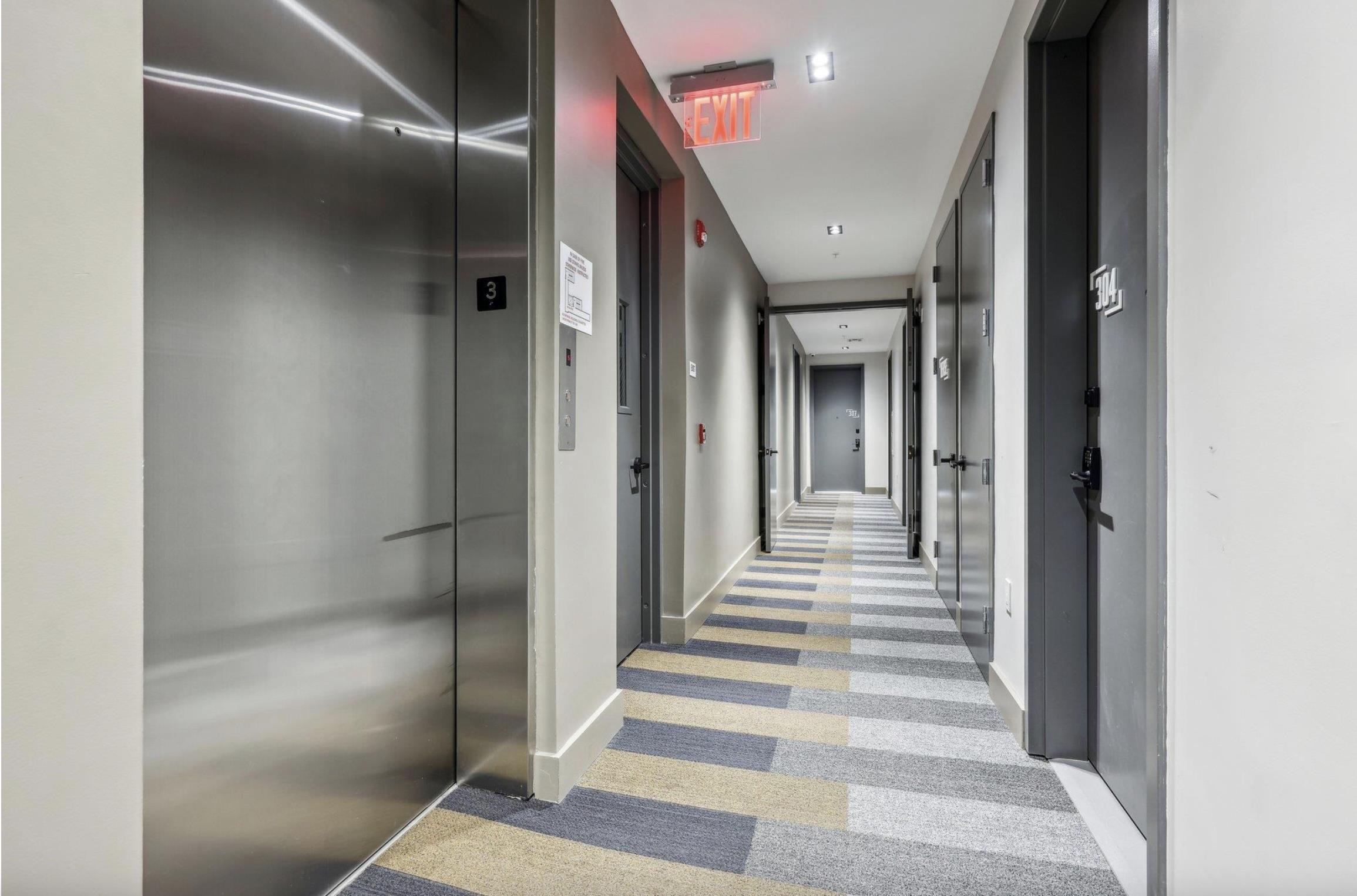 424 ARLINGTON AVE Unit: 305