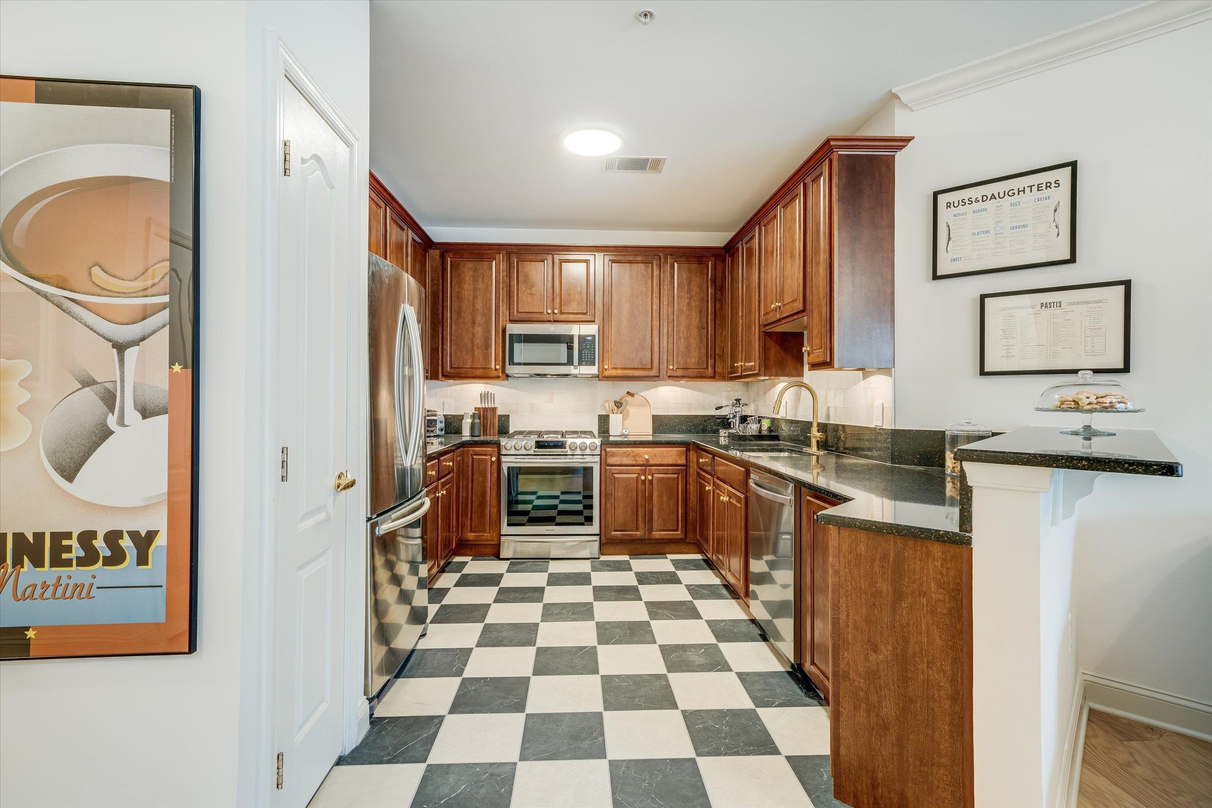 7312 COVENTRY CT Unit: 7312