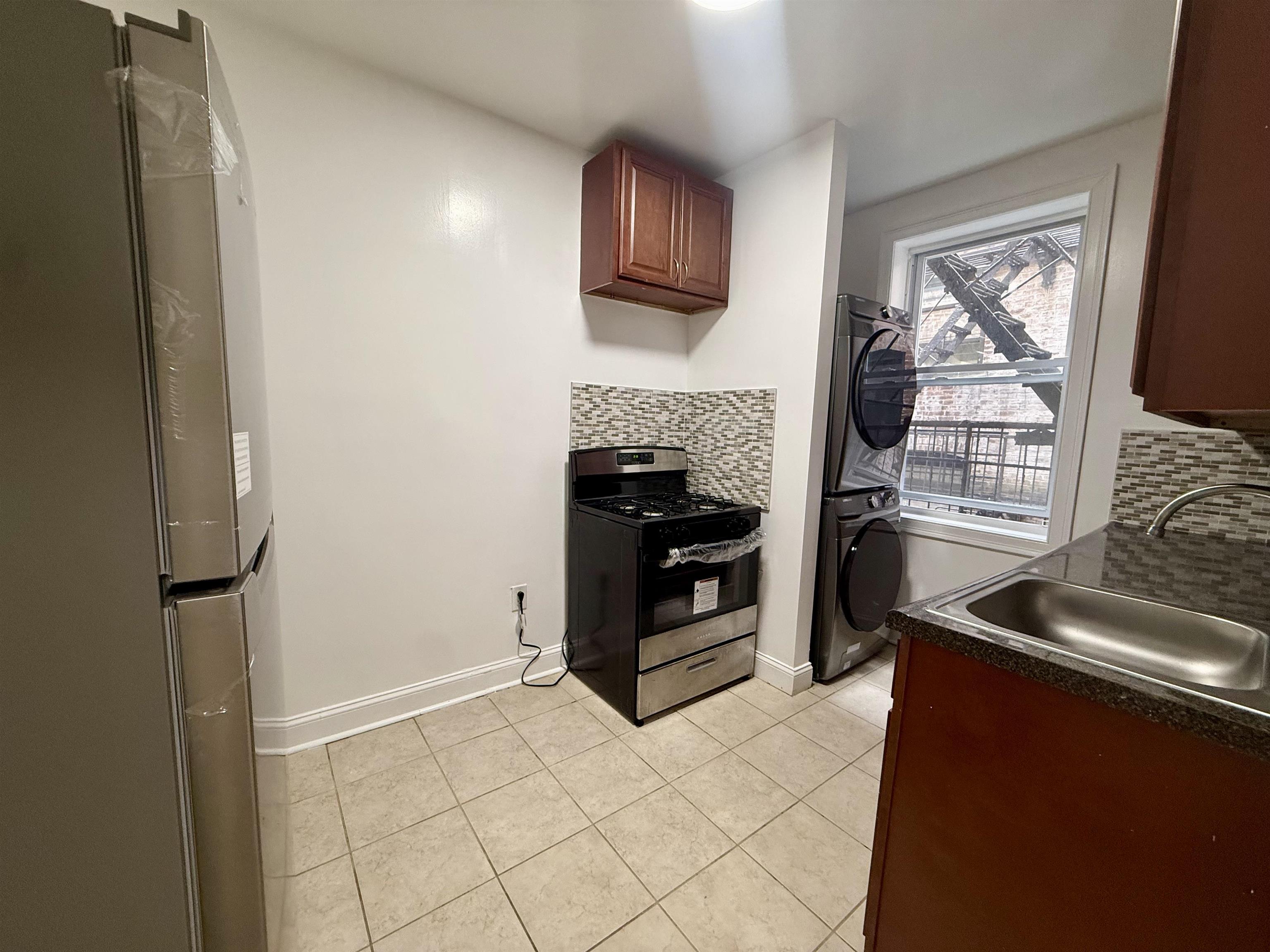 6404 PARK AVE Unit: 35
